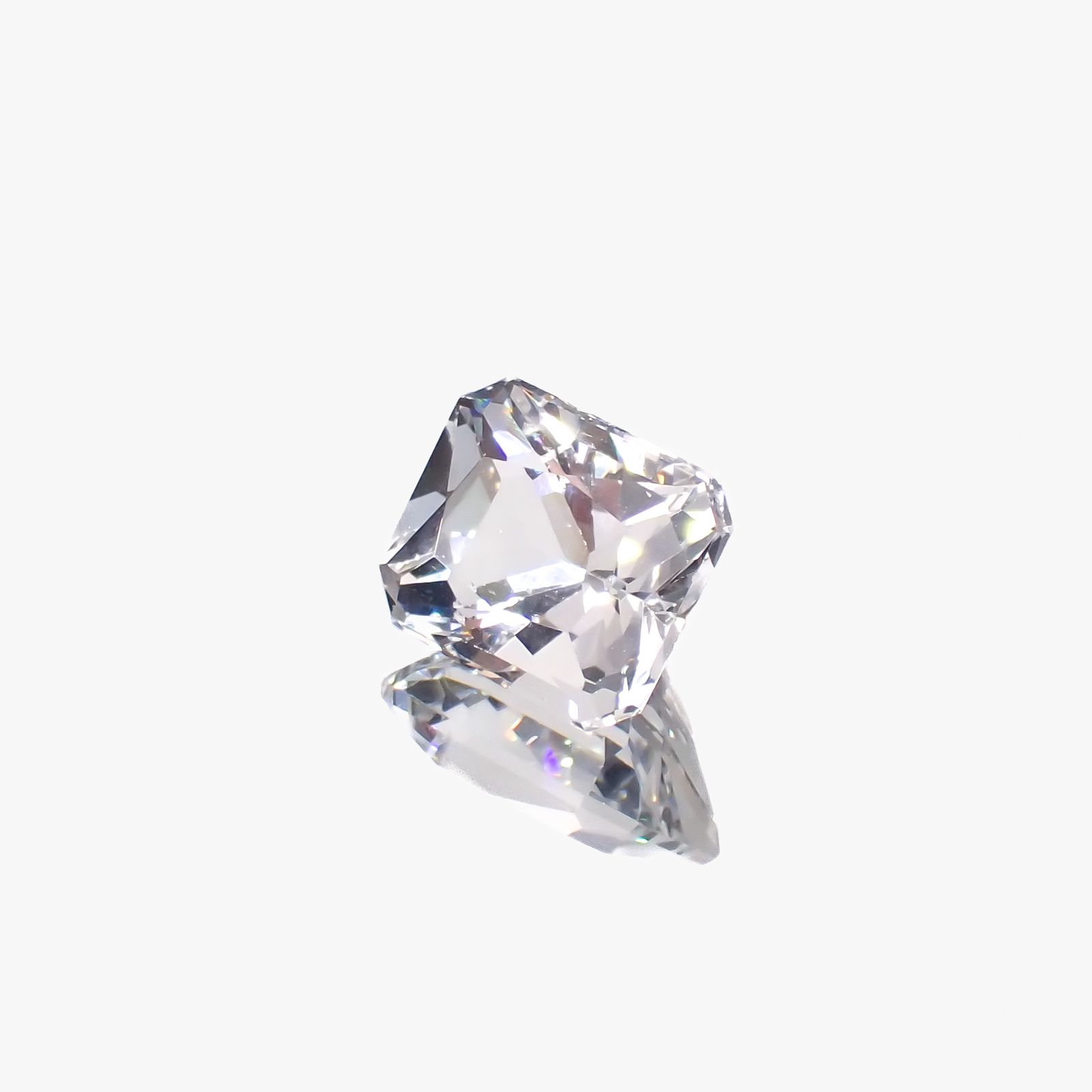 アポフィライト(宝石名アポフィライト)インド産 6.976ct ソ付(GRJ)[230622511]13.1x10.8mm前後