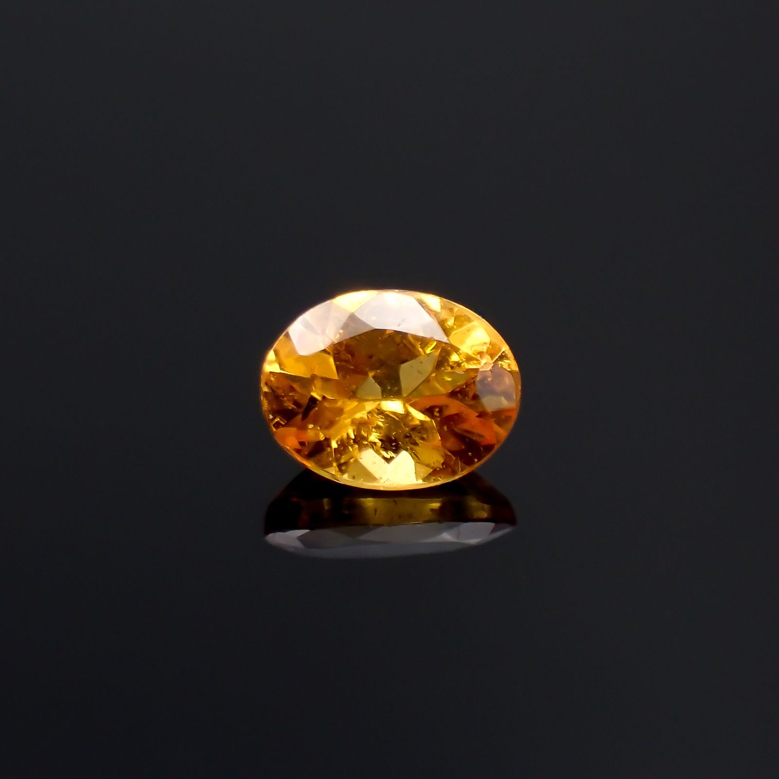 スペサルティンガーネット ナイジェリア産 0.43ct[230923381]5x3.9mm前後