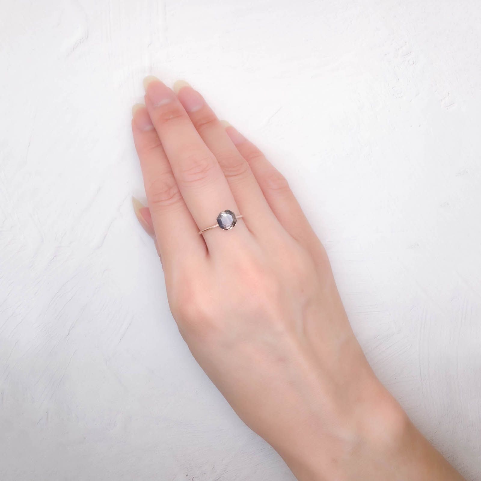 ◇オクタゴンカット◇レインボースキャポライト ブラジル産 1.33ct / 7x6.8mm前後 [250931050]