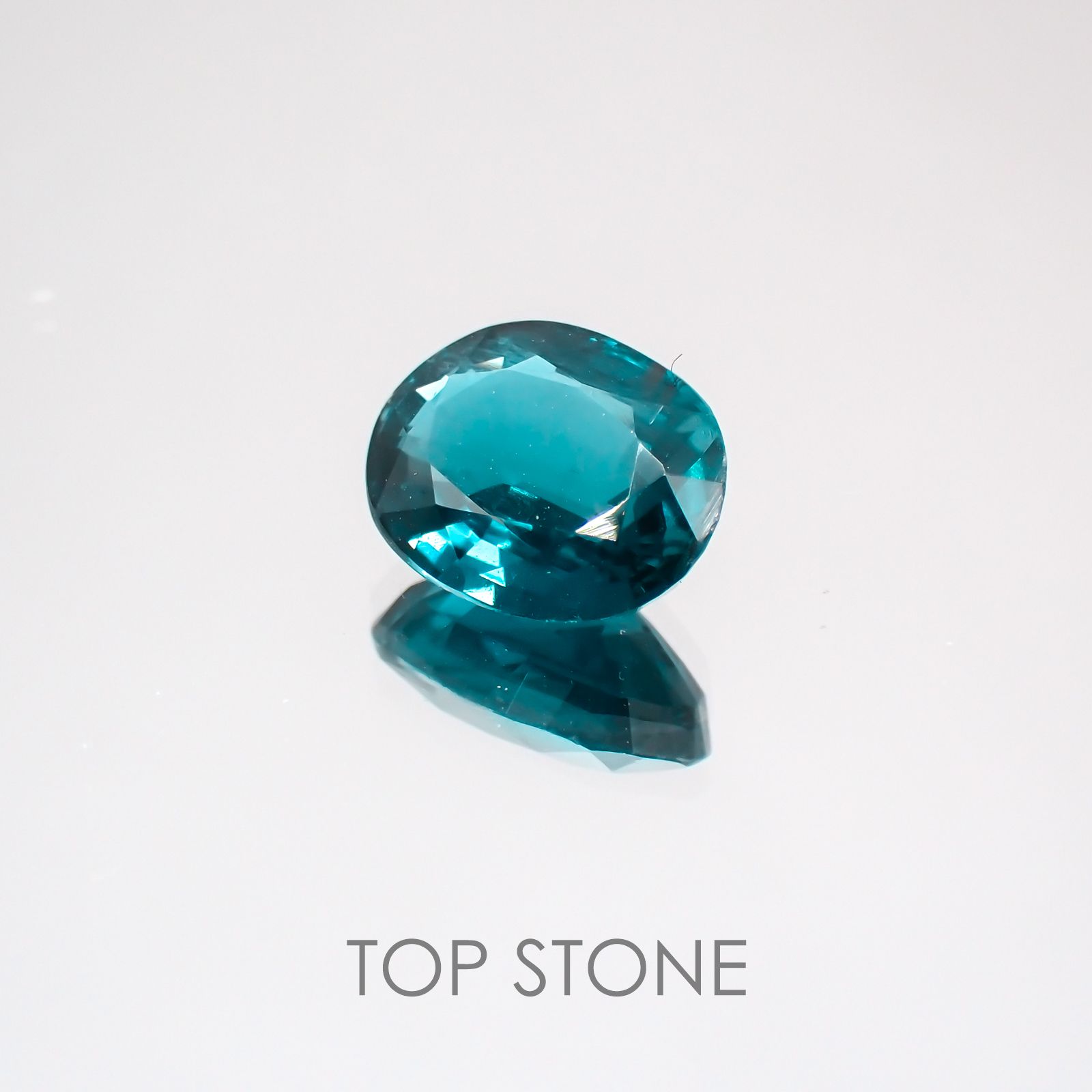 オーシャンブルーカイヤナイト ネパール産 ルース 2.19ct[210310279]8.9×7mm前後