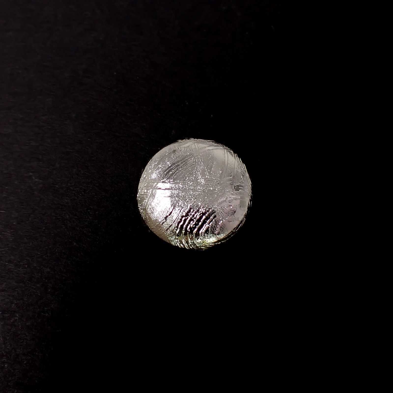 ムオニナルスタ隕石 発見地:スウェーデン 17.55ct[240125748]15.4x15.3mm前後