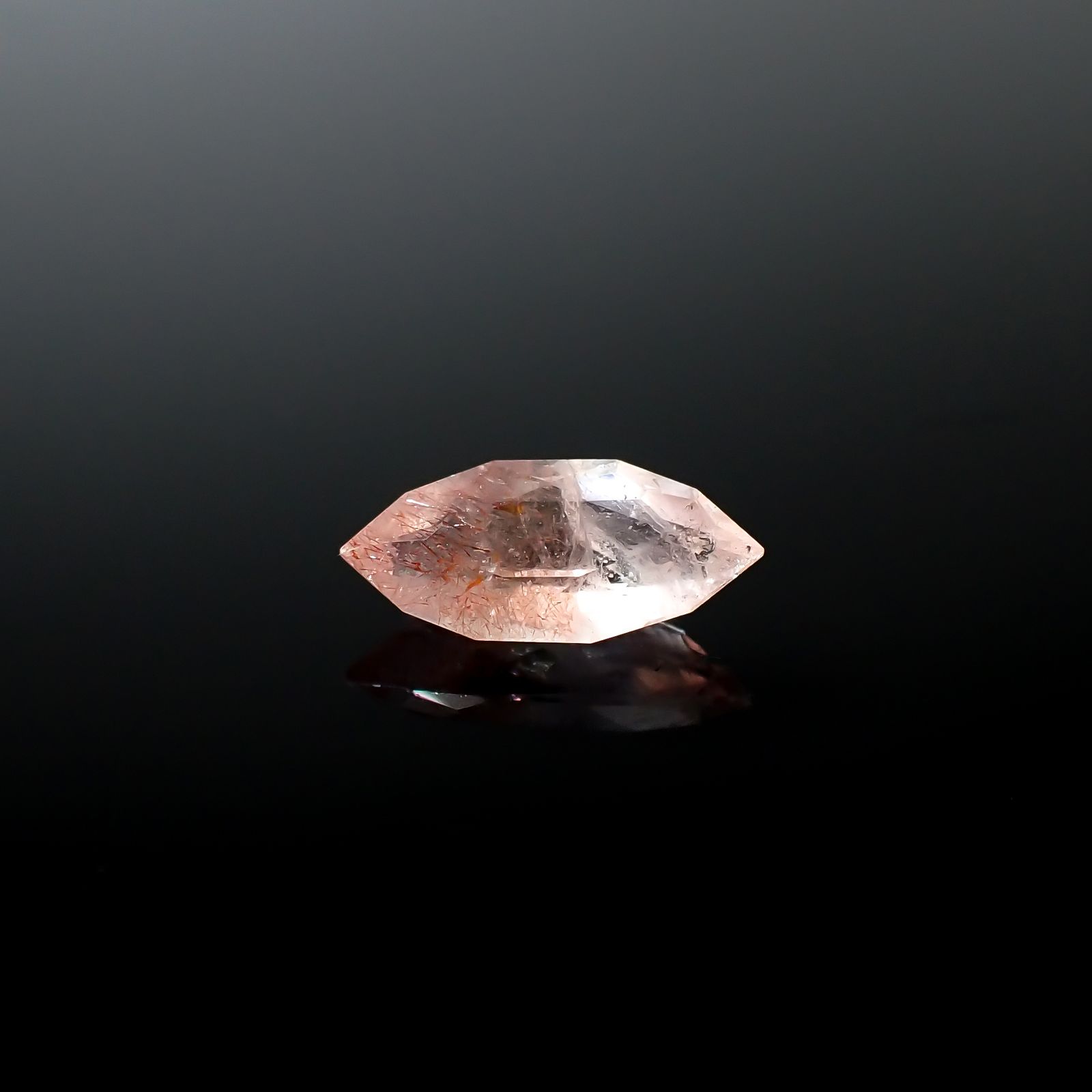 ◇カスタムカット◇ストロベリークォーツ カザフスタン産 0.67ct[240125494]9.3x4.3mm前後