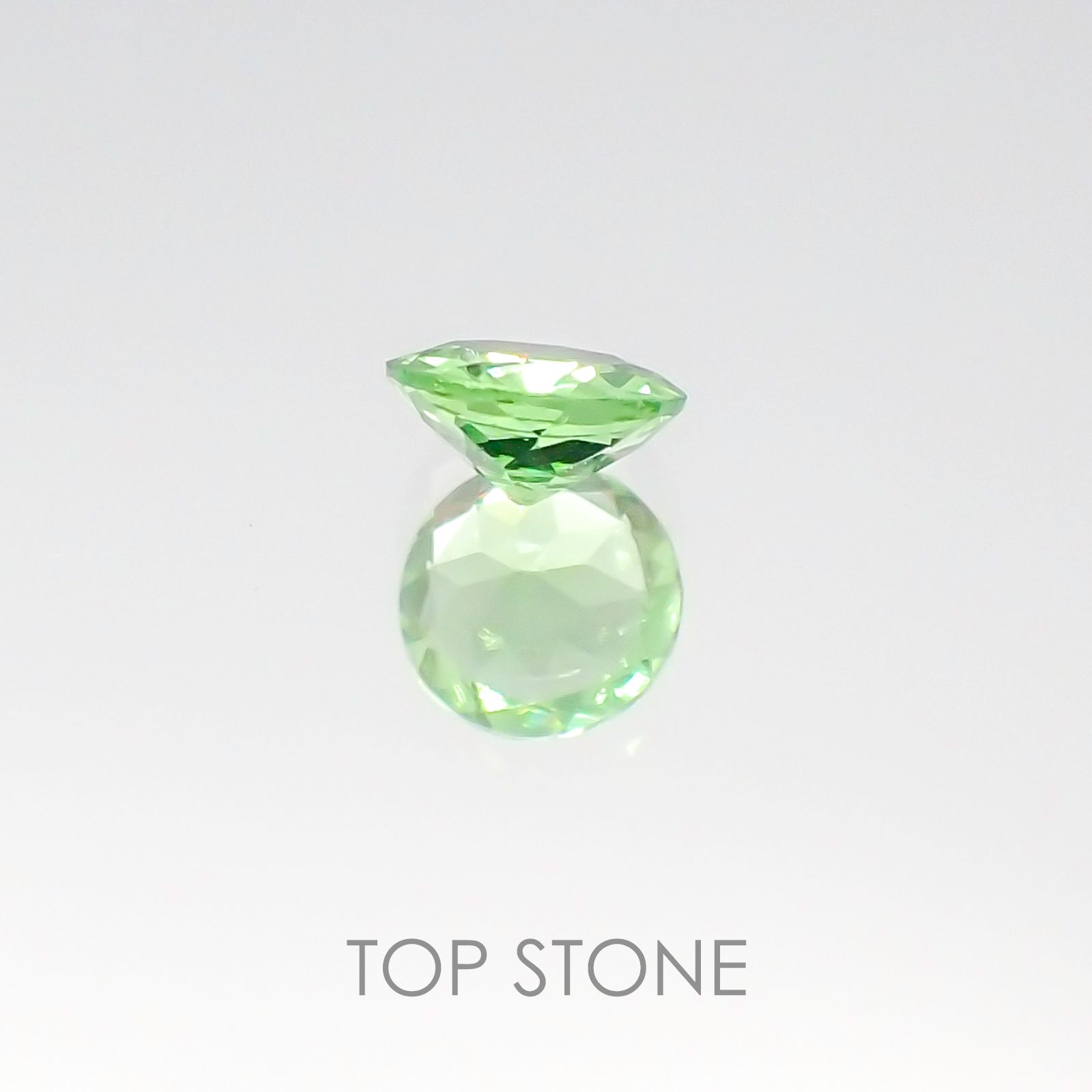 ミントガーネット ケニア産 ルース 0.22ct[20106112]3.9×3.9mm前後