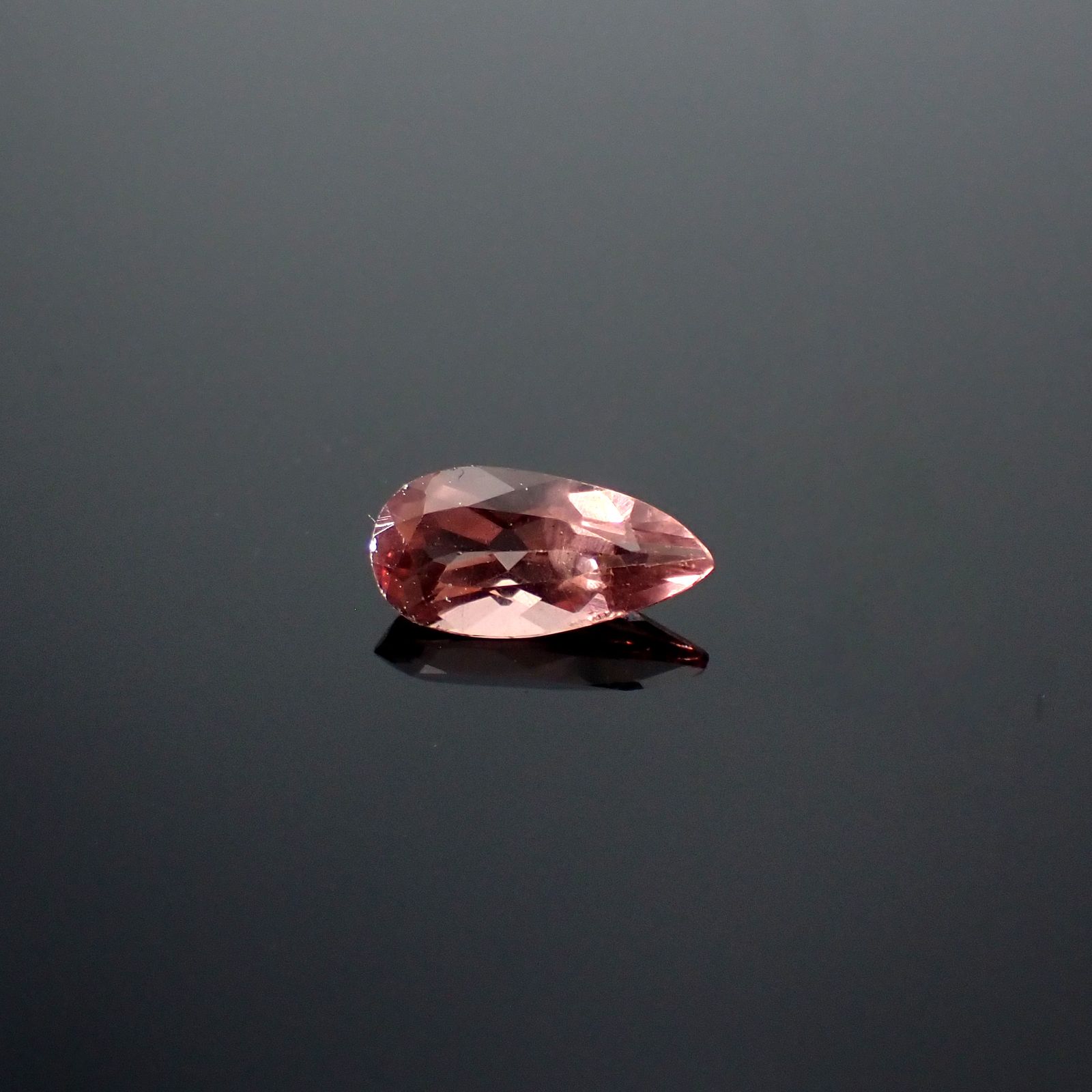 ピンクアパタイト ブラジル産 0.75ct[231224934]8.7x4.3mm前後