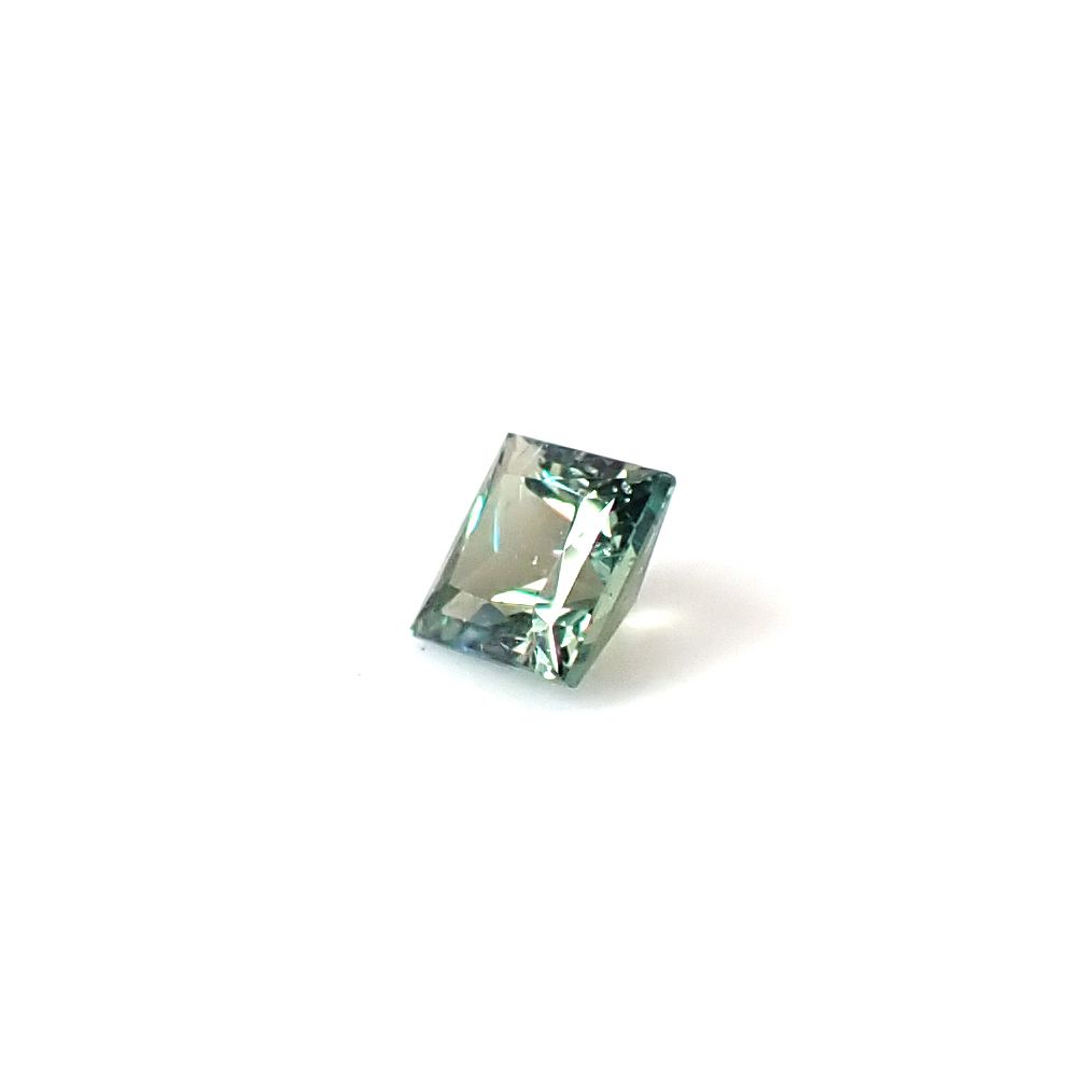 ◇プリンセスカット◇アレキサンドライト ブラジル産 EmeraldMains社製 0.35ct / 3.7x3.7mm前後 [260131570]