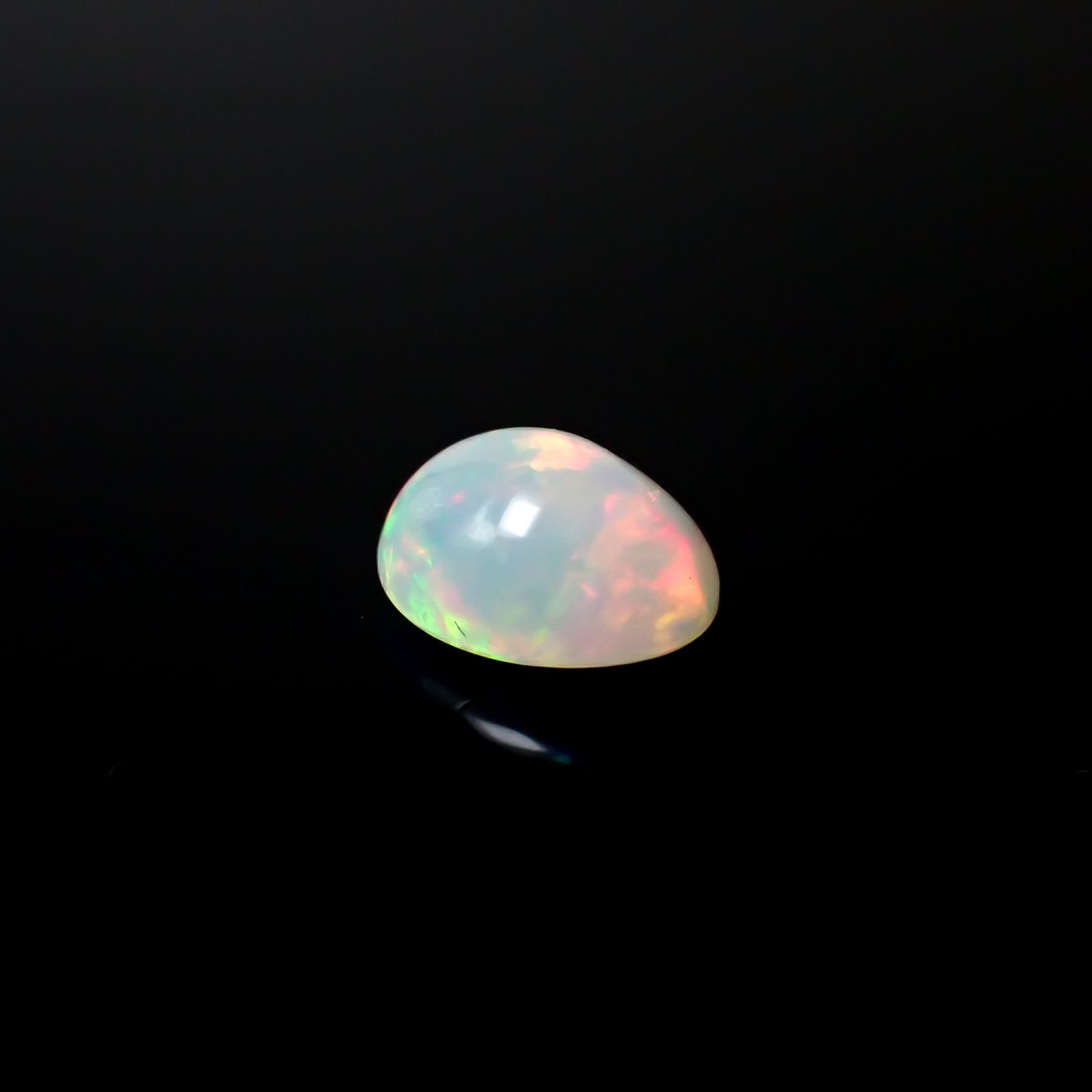 エチオピアオパール エチオピア産 1.70ct[240929036]10.1x7.9mm前後