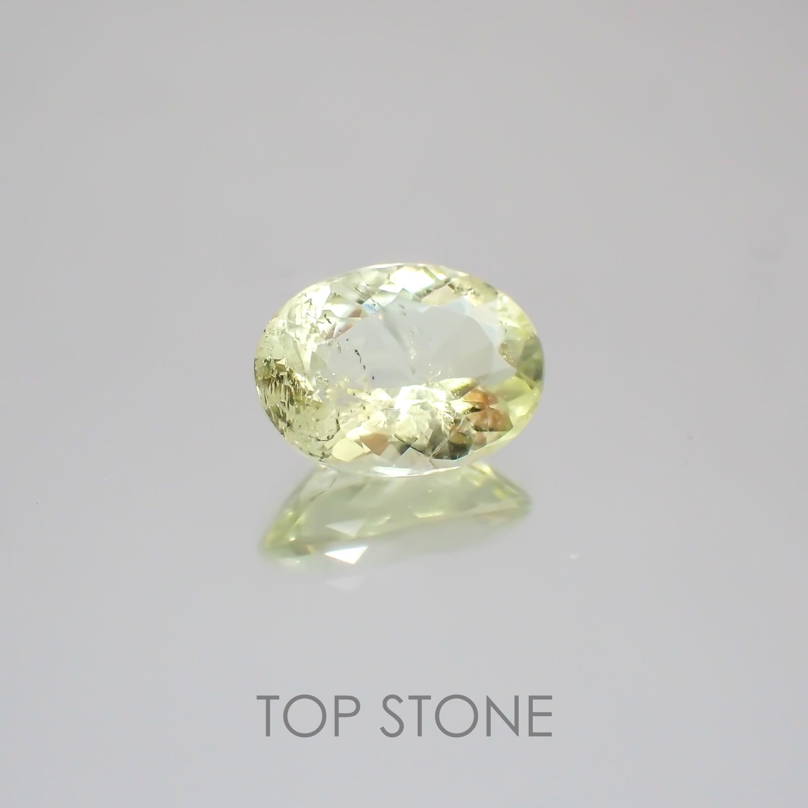 ブラジリアナイト(宝石名ブラジリアナイト) ブラジル産 1.44ct 識別済[19111561]8.5×6.4mm前後
