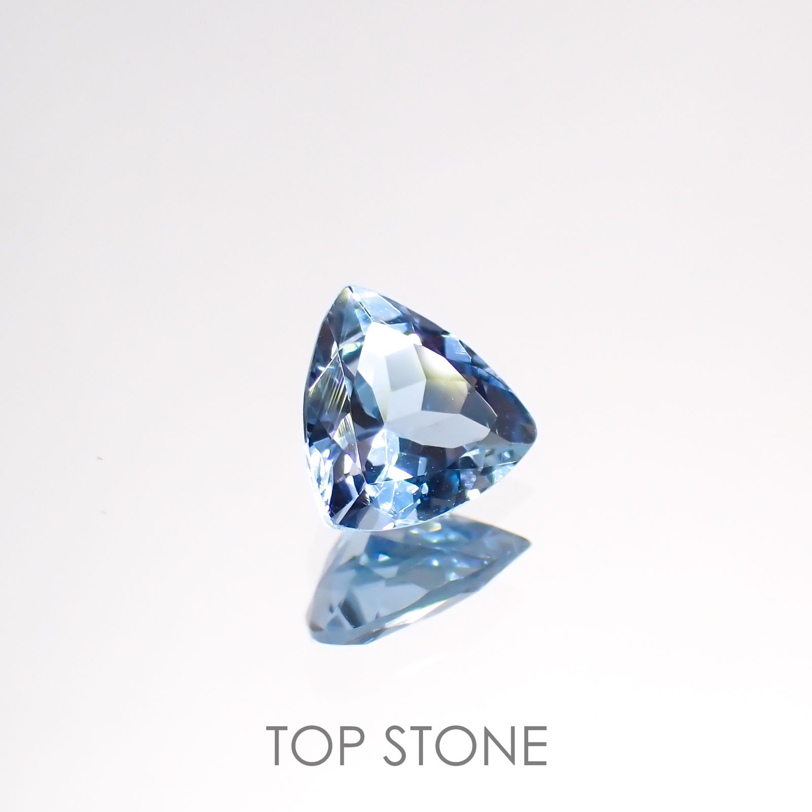 サンタマリアアクアマリン ブラジル産 0.55ct[220114050]6.2x5.9mm前後
