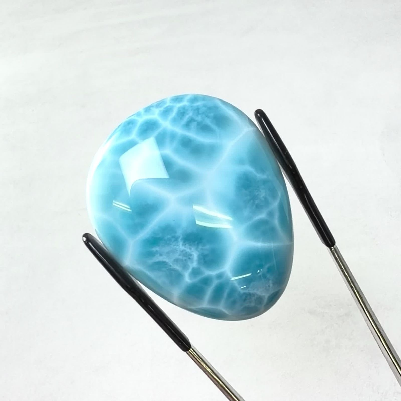 ラリマー ラリマー ドミニカ共和国産 131.60ct / 39.1x31.9mm前後 [250630550