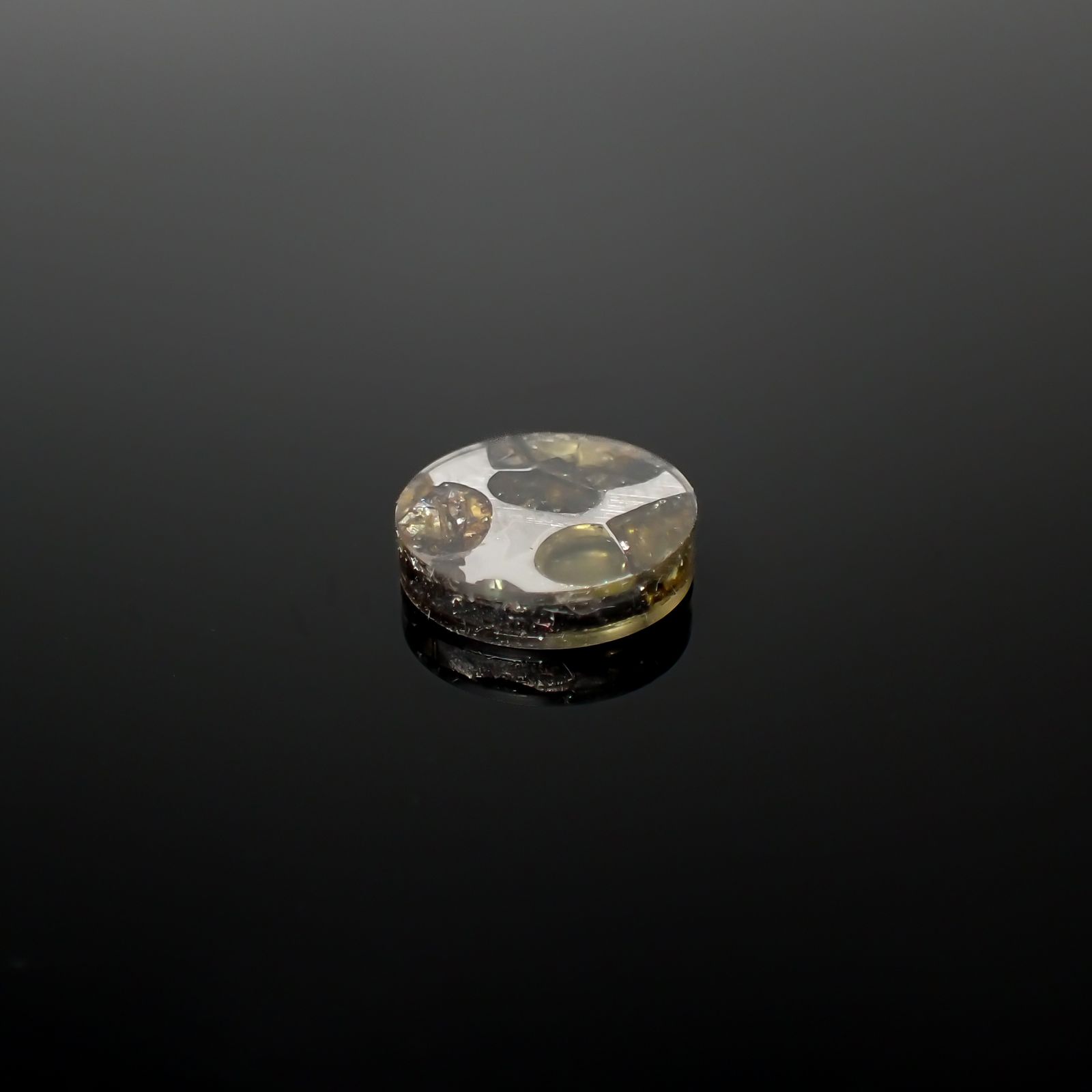 パラサイト隕石Sericho トリプレット 発見地:ケニア 4.87ct[240125712]12.1x12mm前後