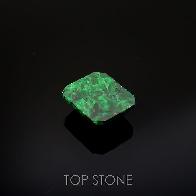 モーシッシ(宝石名マウシットシット)ビルマ産 1.62ct 識別済[220717072]7.6x6.6mm前後