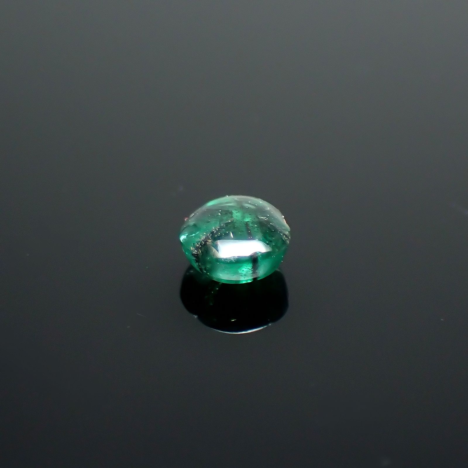 トラピッチェエメラルド コロンビア産 0.21ct[240326502]3.7x3.6mm前後