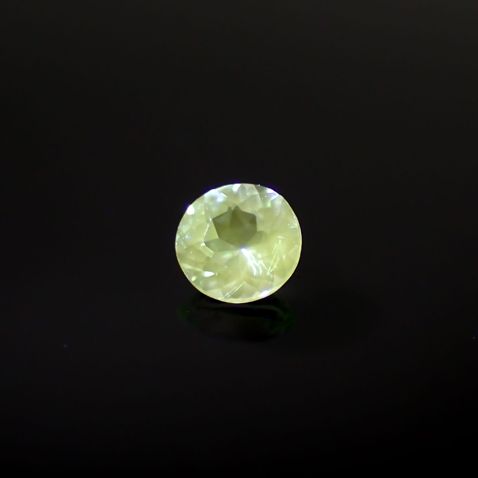 バナジウムコーネルピン(宝石名コーネルピン)タンザニア産 0.17ct 識別済[240326551]3.6x3.5mm前後