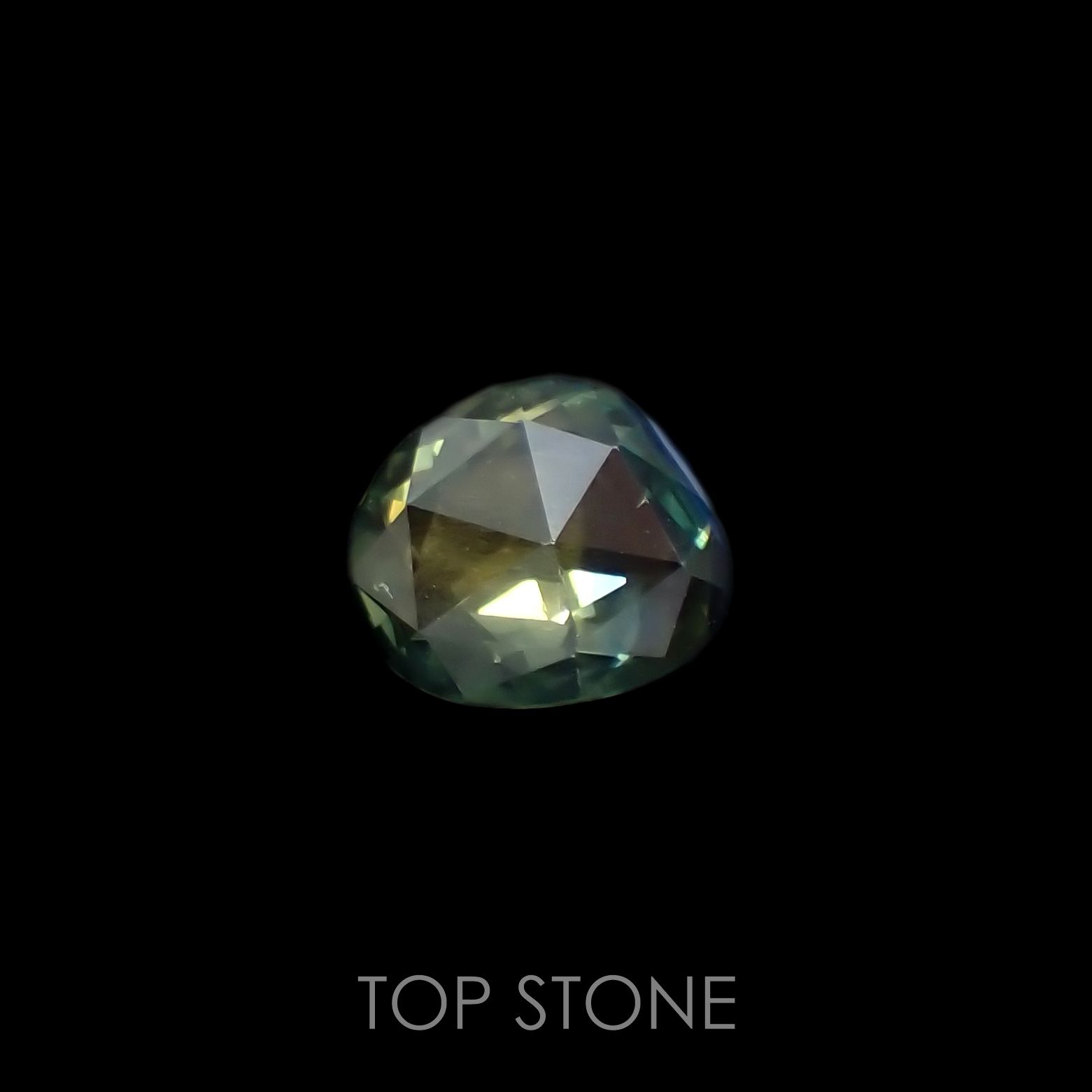 ◇ローズカット◇バイカラーサファイア(宝石名バイカラー・サファイア) マダガスカル産 1.34ct 識別済[210913202]7.5×6.6mm前後