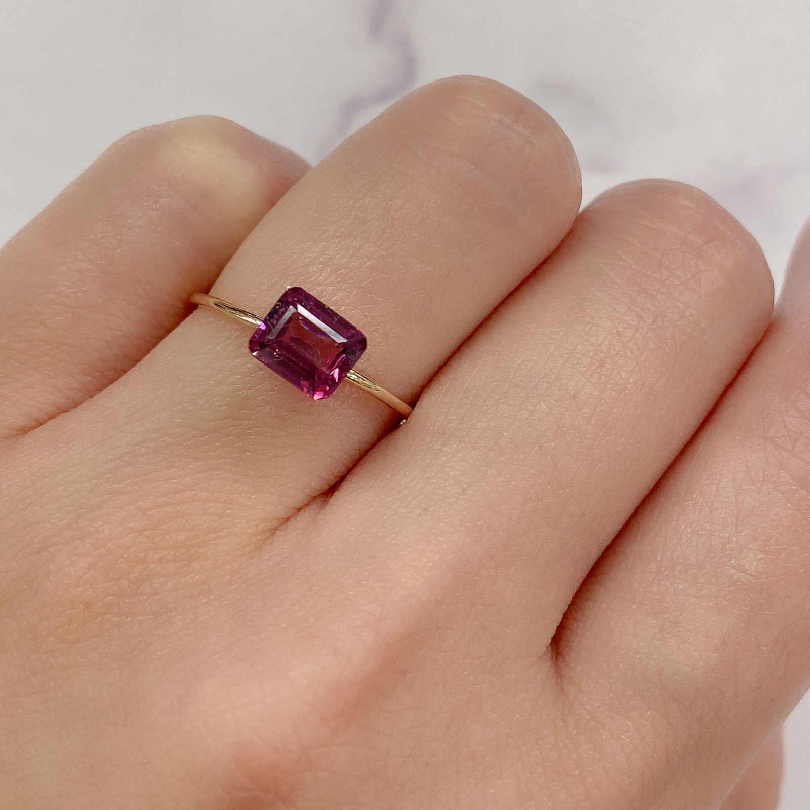 マラヤガーネット(宝石名ガーネット) タンザニア産 1.27ct 識別済[210711878]6.4×5.4mm前後
