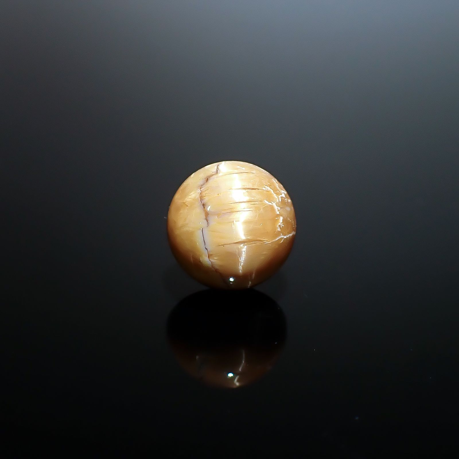オパールキャッツアイ ブラジル・バイーア州産 3.76ct / 10.1x10.1mm前後 [260933094]