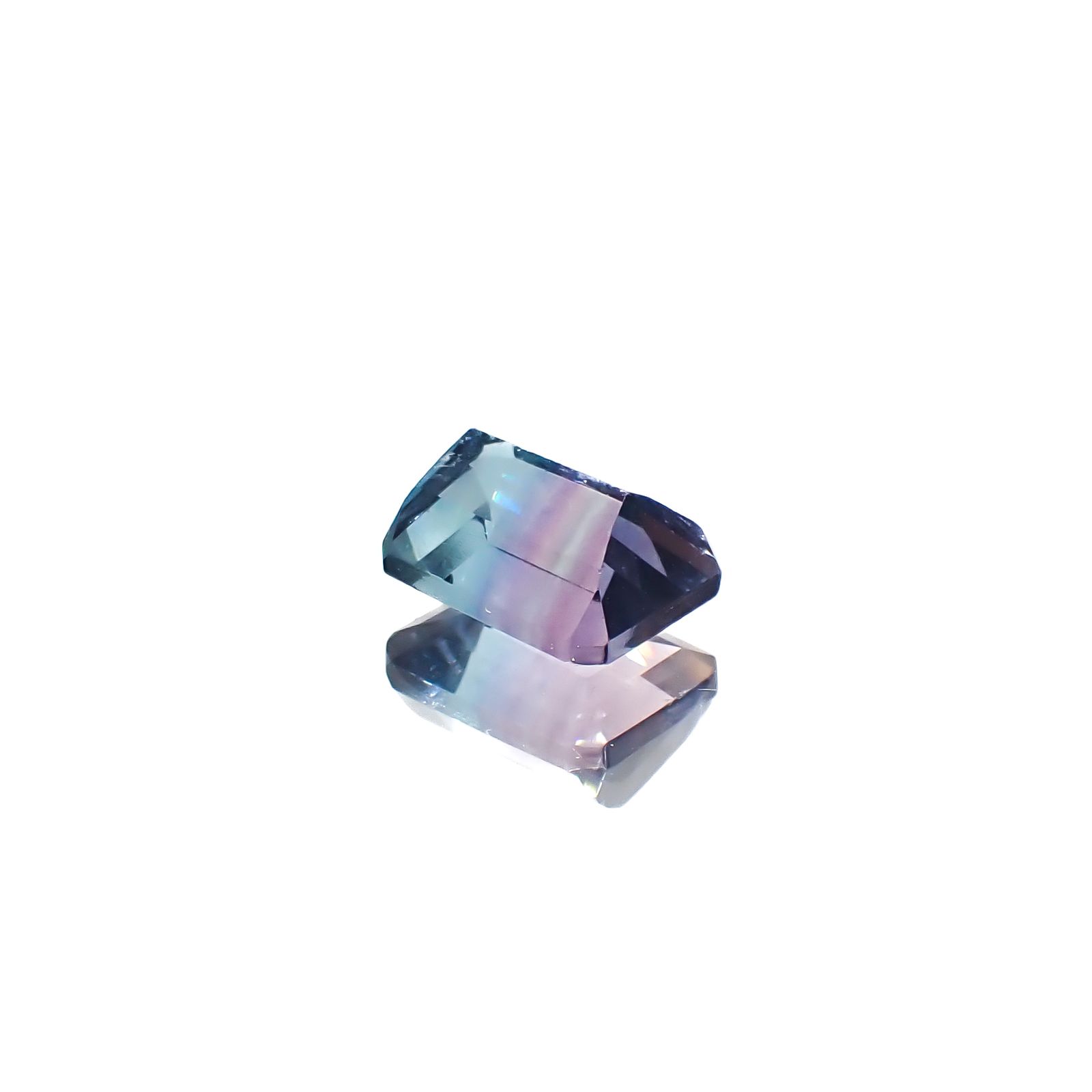 パーティカラーフローライト フルオレッセンス ブラジル産 3.06ct[240828642]9x7mm前後