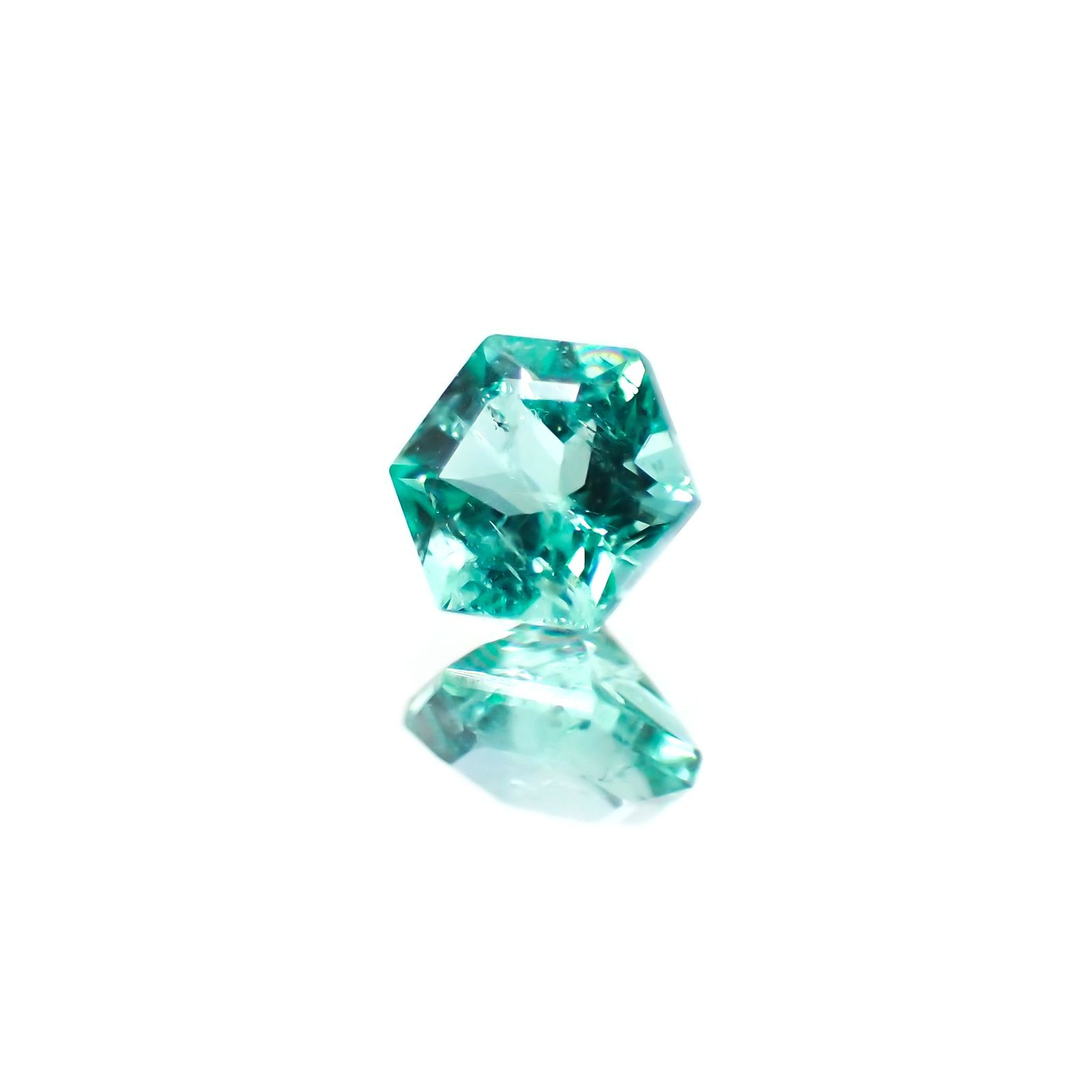 ◇ヘキサゴンカット◇エメラルド(宝石名エメラルド) ザンビア産 0.13ct 識別済[210611009]3×3mm前後