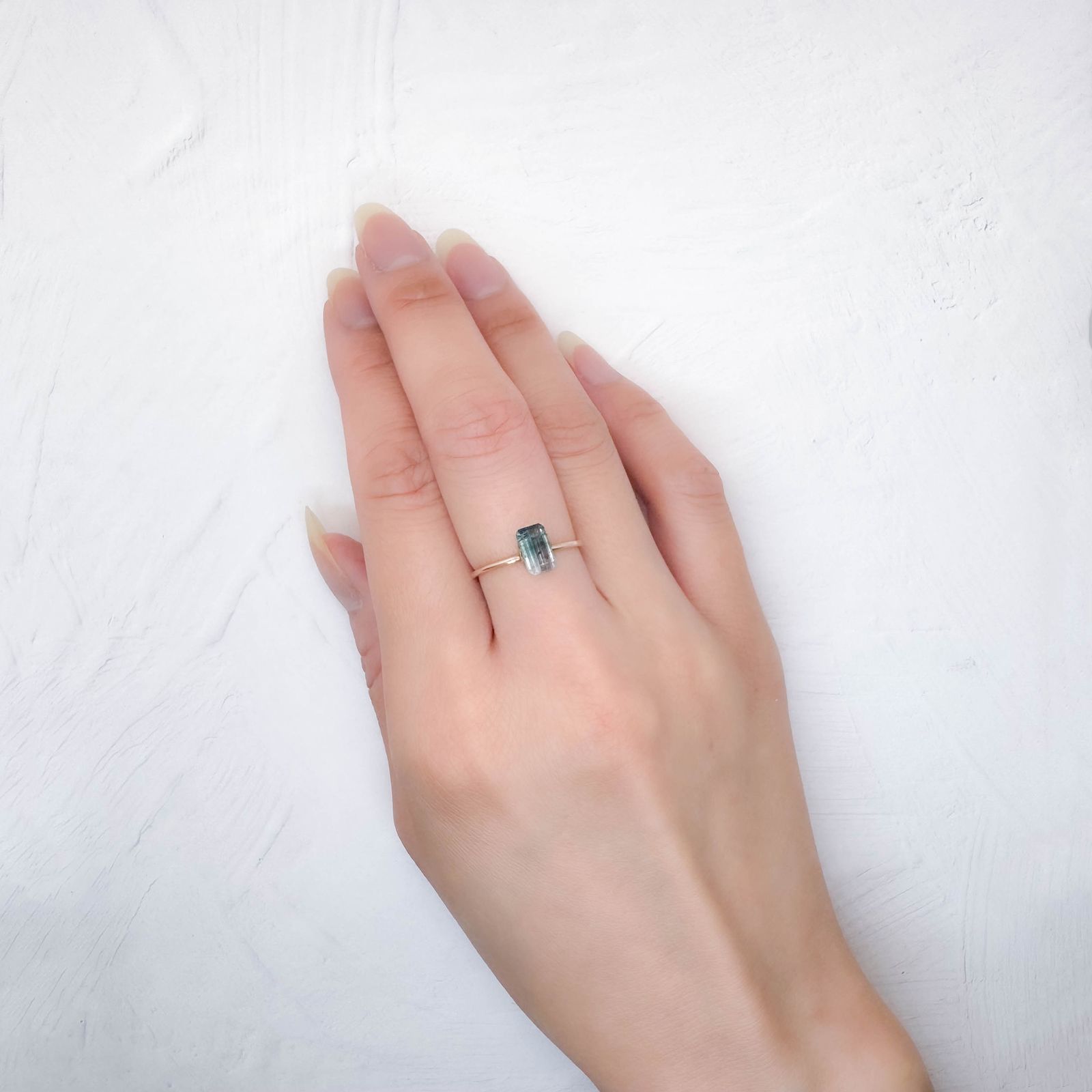 バイカラートルマリン アフガニスタン産 0.89ct [250730932]7.2x4.5mm前後