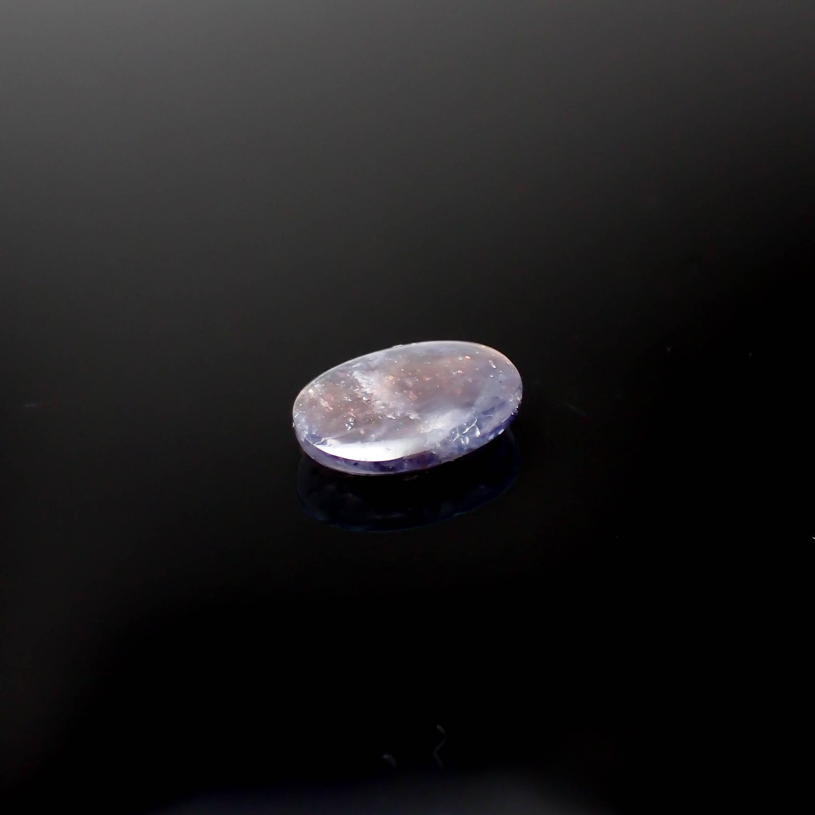 ブラッドショットアイオライト インド産 6.26ct[230622528]16.2x12mm前後
