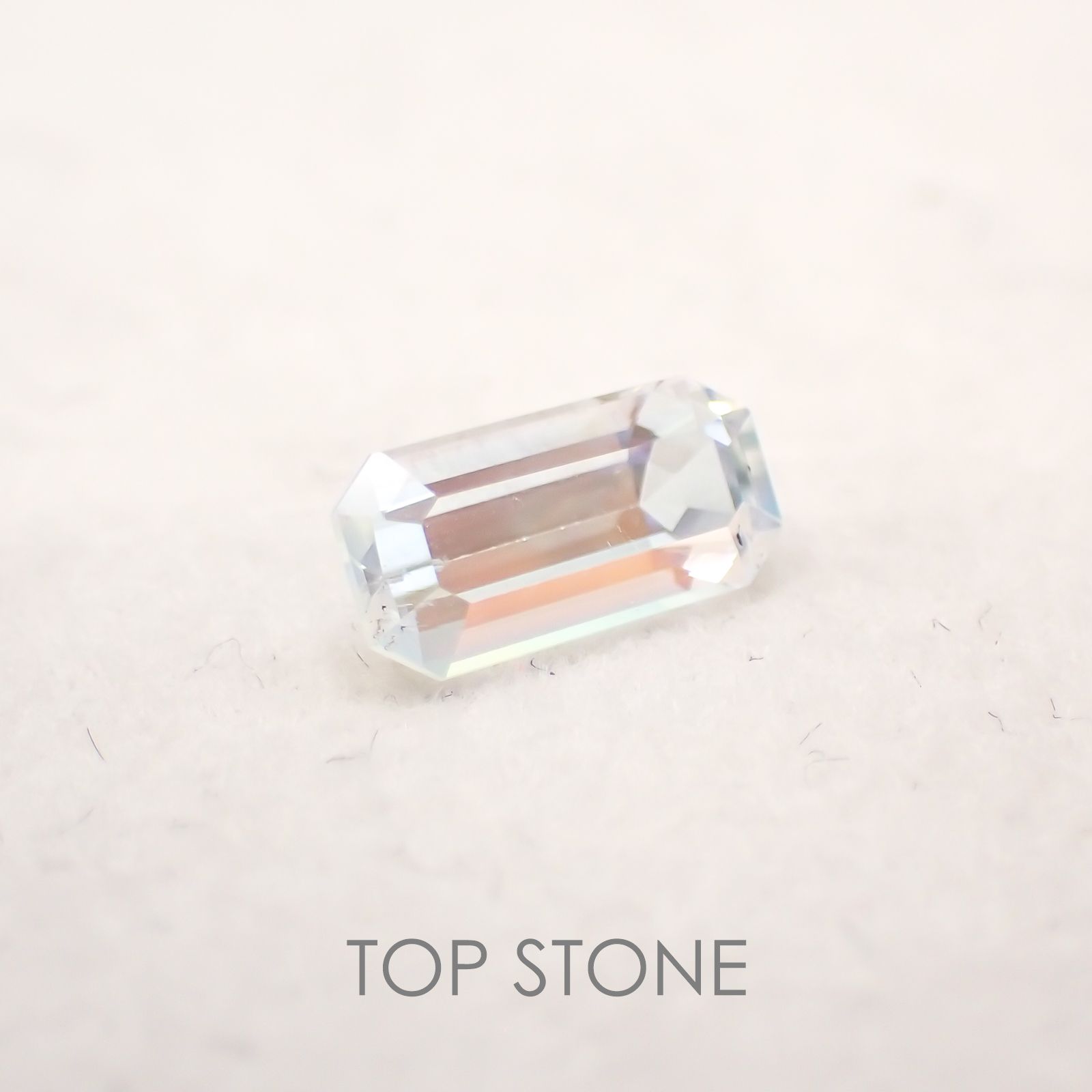 レインボームーンストーン(アンデシンラブラドライト) マダガスカル産 ルース 1ct[210310130]8.8×4.2mm前後