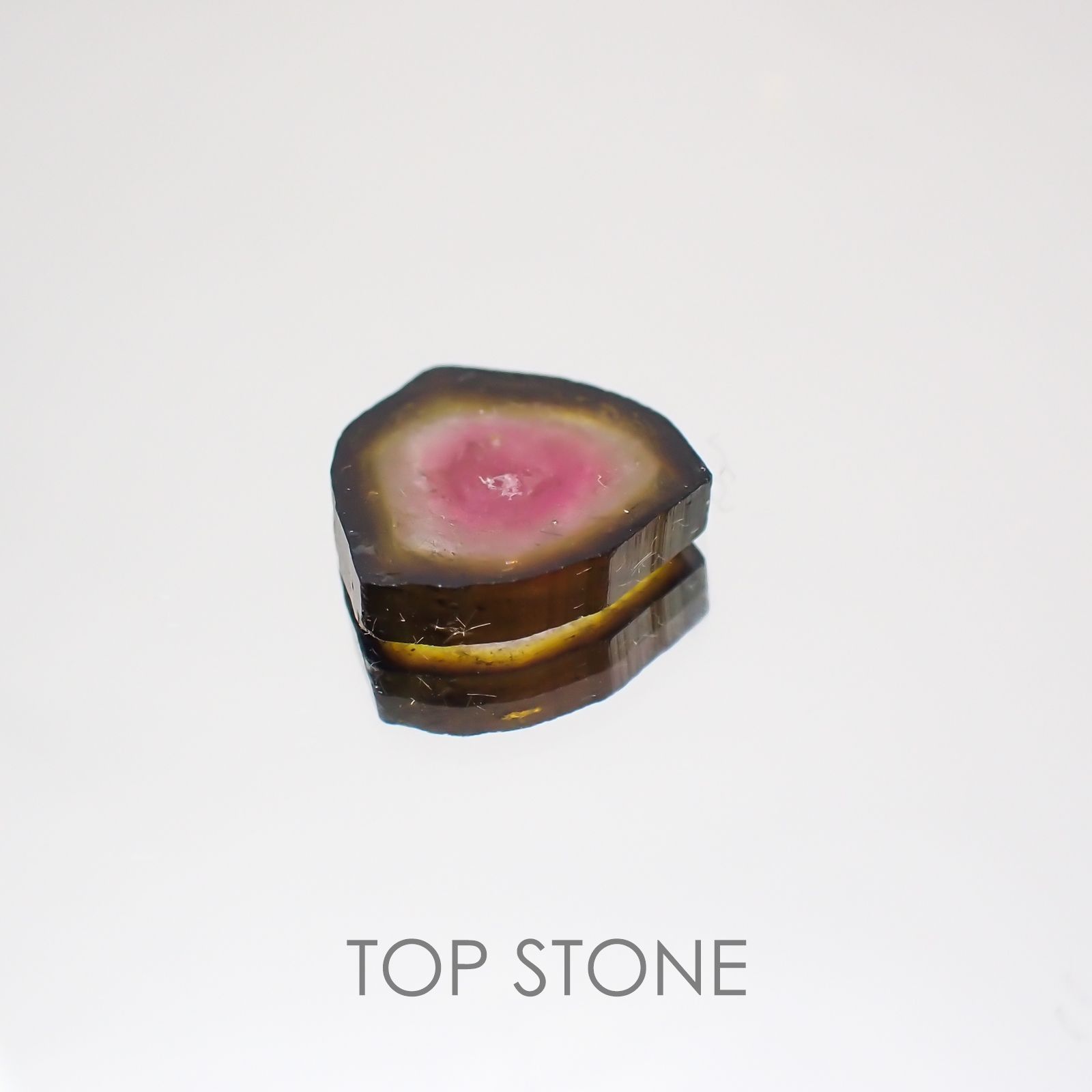 ウォーターメロントルマリン ブラジル産 原石・結晶 2.91ct[21019630]11.2×10.9mm前後