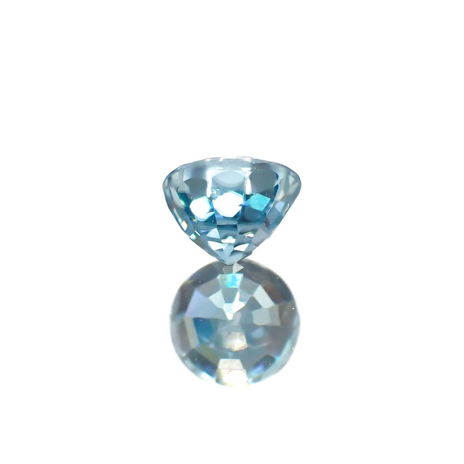 ブルージルコン(宝石名ブルー・ジルコン)カンボジア産 0.66ct 識別済[220716832]4.6x4.5mm前後