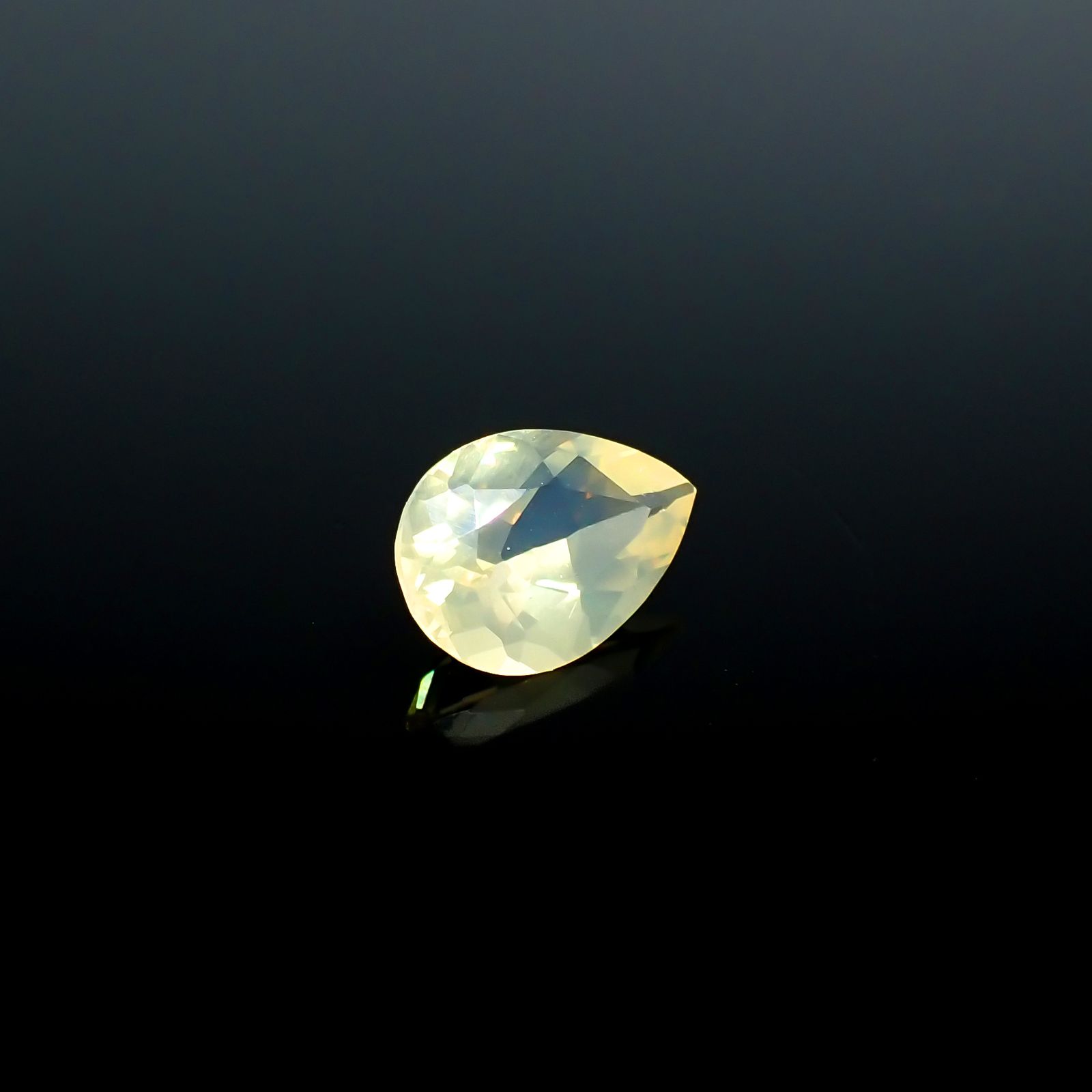 イエローオパール メキシコ産 1.20ct[240226195]10.1x7.1mm前後