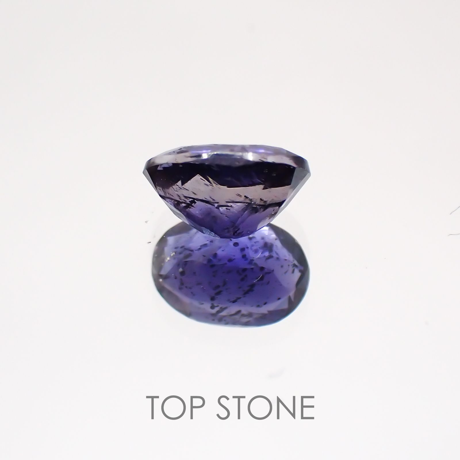 アイオライトサンストーン ブラジル産 ルース 0.54ct[21049238]6.3×4.5mm前後