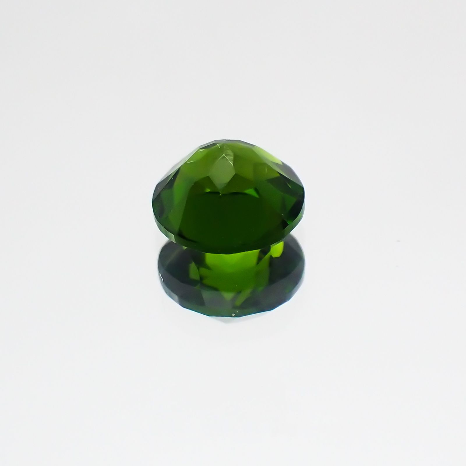 クロムダイオプサイド(宝石名クロム・ダイオプサイド)ロシア産 0.53ct 識別済[231124291]5.1x5.1mm前後