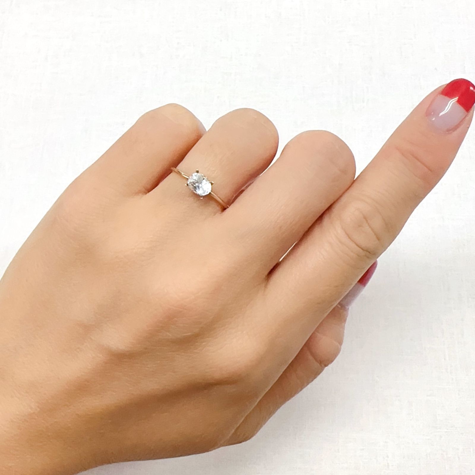 フェナカイト(宝石名フェナカイト)マダガスカル/ブラジル産 0.66ct 識別済[230923403]5.9x4.5mm前後