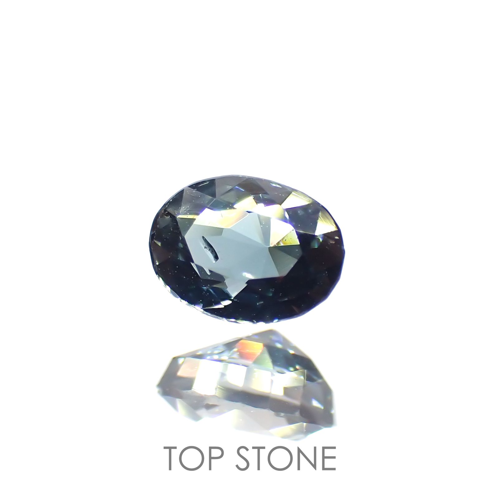 サファリン(宝石名ブルー・サフィリン) スリランカ産 0.387ct ソ付(彩珠)[20106502]4.8×3.5mm前後