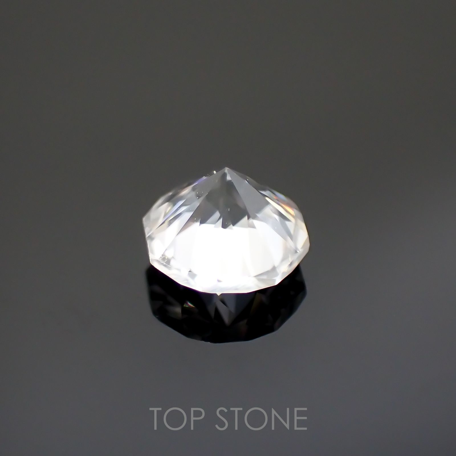 ◇オクタゴンカット◇カラーレスジルコン(宝石名ホワイト・ジルコン)スリランカ/カンボジア産 0.84ct 識別済[220114285]5x4.9mm前後