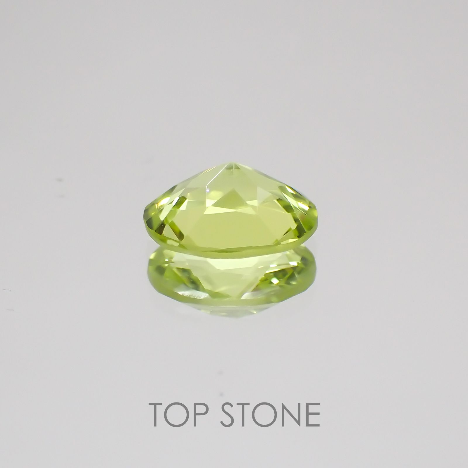 パロットクリソベリル インド産 ルース 1.07ct[19111471]7.5×5.5mm前後