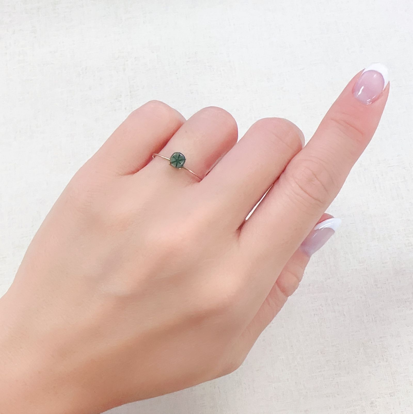 トラピッチェエメラルド コロンビア産 0.33ct[230722965]4.7x4.4mm前後 | TOP STONE(トップストーン)