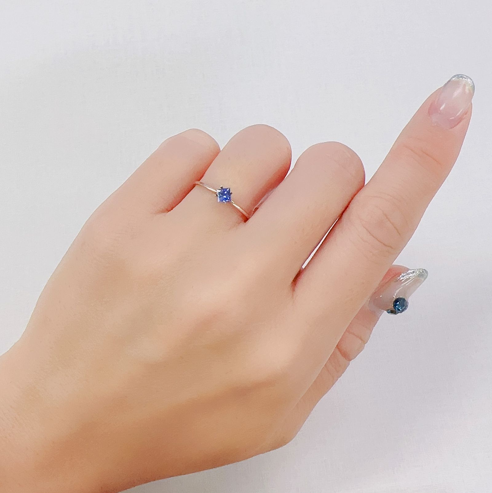 ◇プリンセスカット◇サファイア(宝石名サファイア)スリランカ産 0.23ct 識別済[230622452]3.1x3.1mm前後