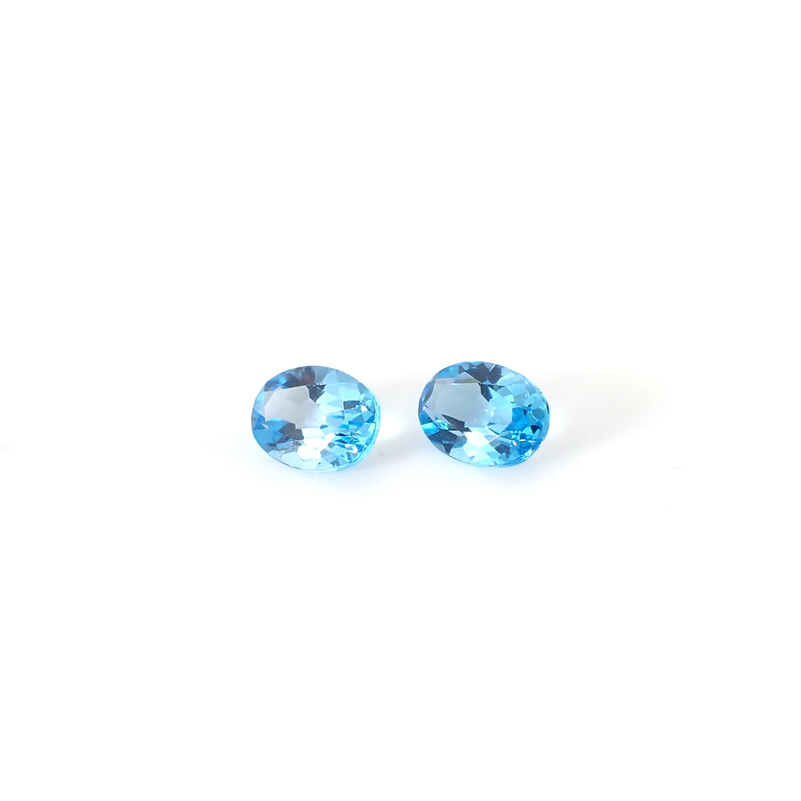 ◇ペアセット◇スイスブルートパーズ ブラジル産 1.94ct(2pcs合計) / 7.0-7.1x5.0-5.1mm前後 [251031337]