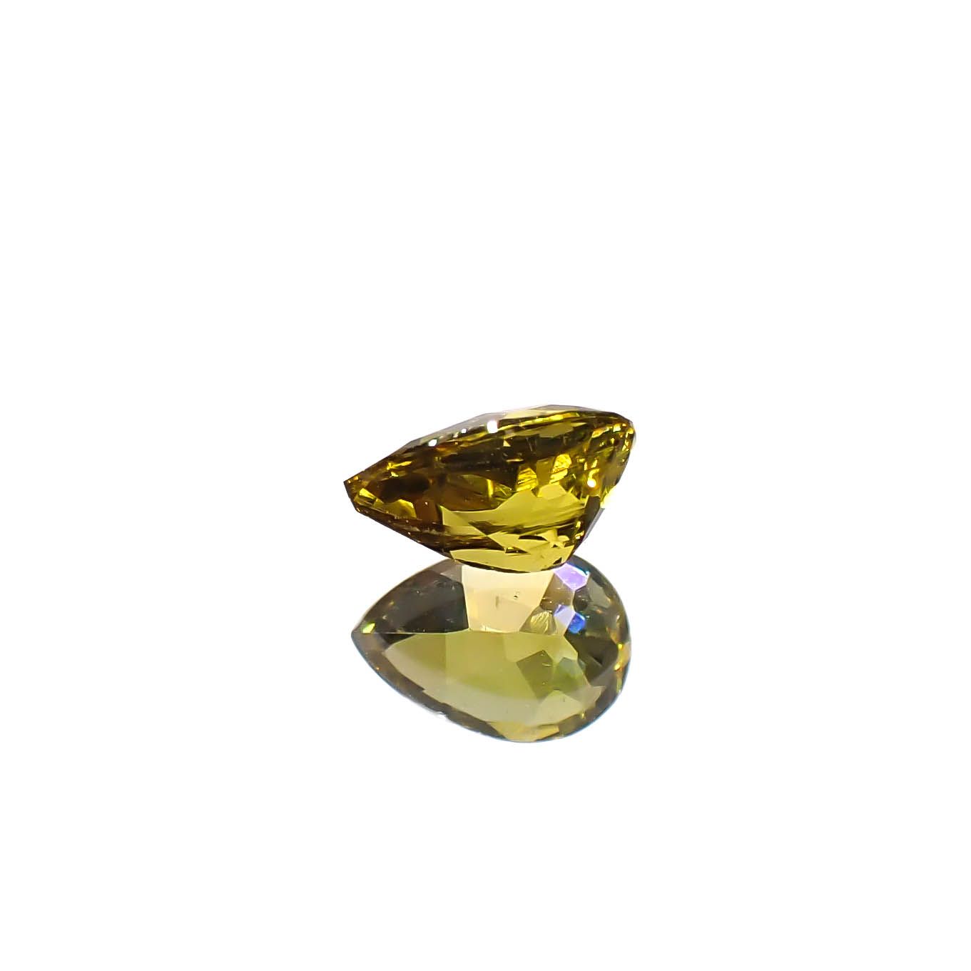 クリノゾイサイト(宝石名クリノゾイサイト)パキスタン産 0.36ct 識別済[250630595]5.4x3.7mm前後