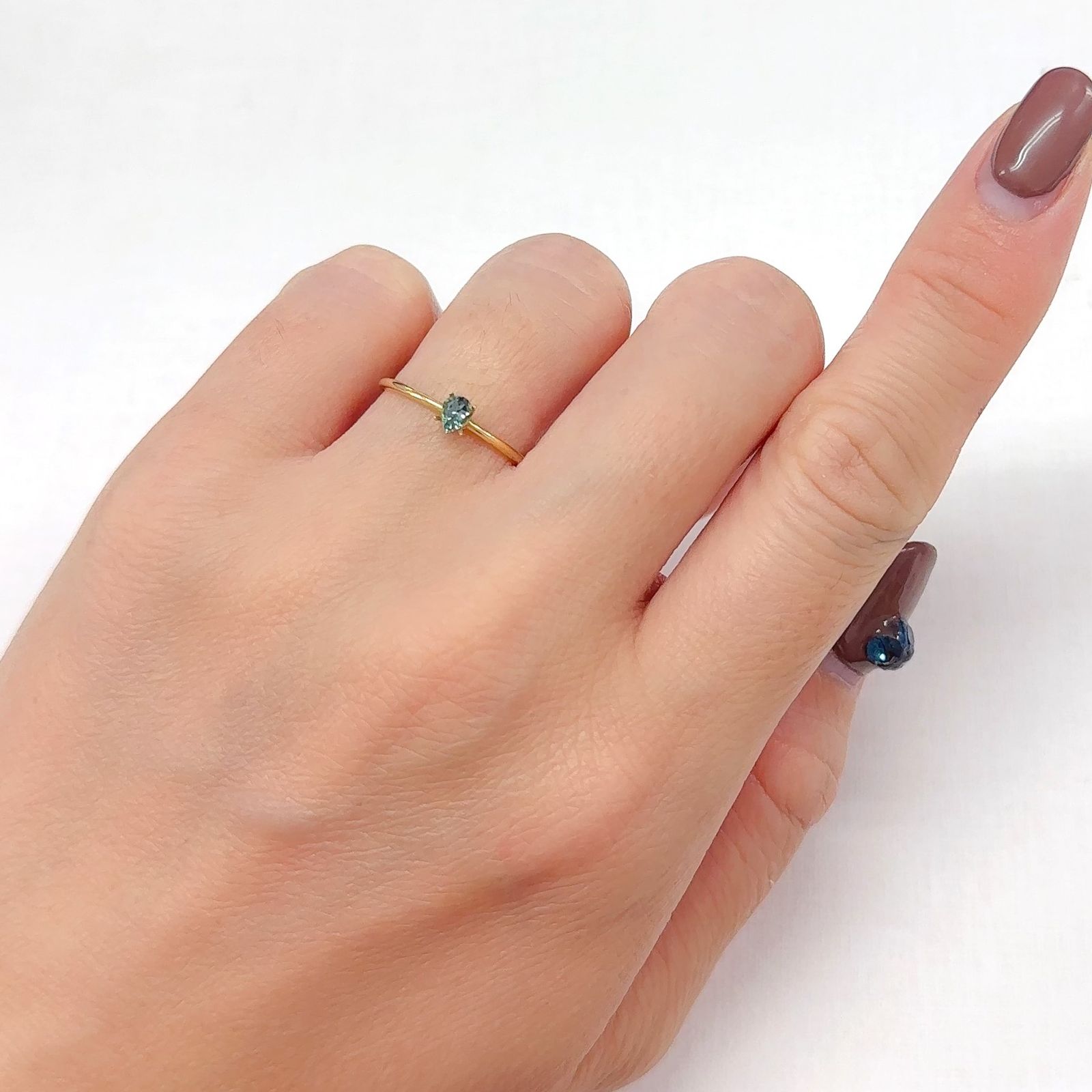 ブルーグリーンコーネルピン(宝石名ブルーグリーン・コーネルピン)タンザニア産 0.15ct 識別済[240527683]3.9x2.9mm前後