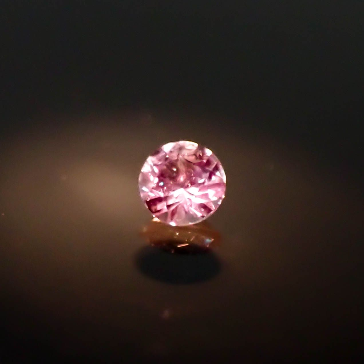 アレキサンドライト ロシア産 0.032ct [250530358]1.9x1.9mm前後