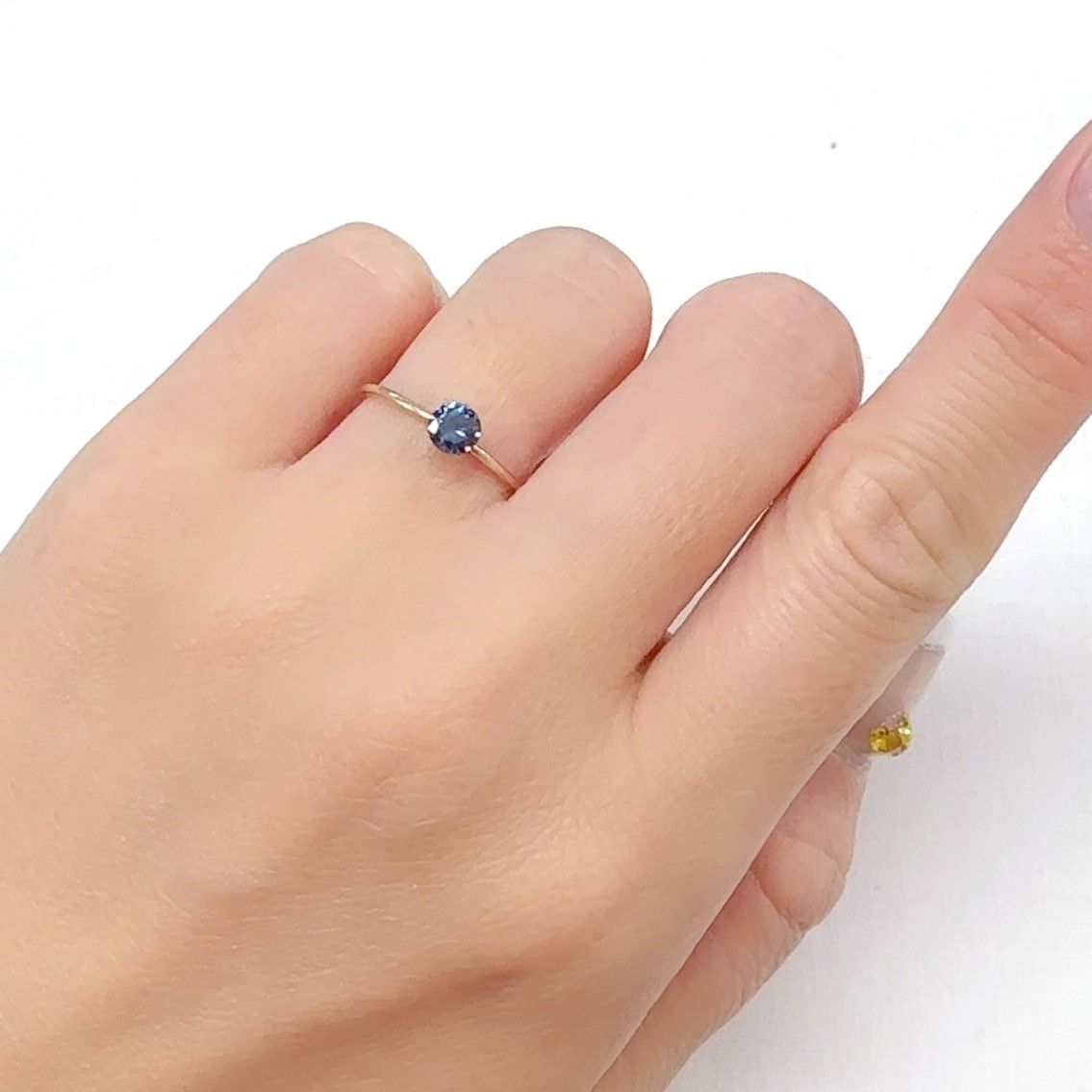 カラーチェンジガーネット アレキタイプ マダガスカル・ベキリー産 0.35ct[240728567]4.5x4.5mm前後