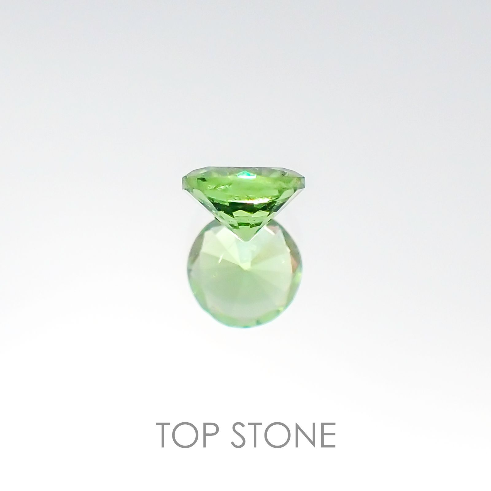 ミントガーネット ケニア産 ルース 0.26ct[20096102]3.9×3.9mm前後