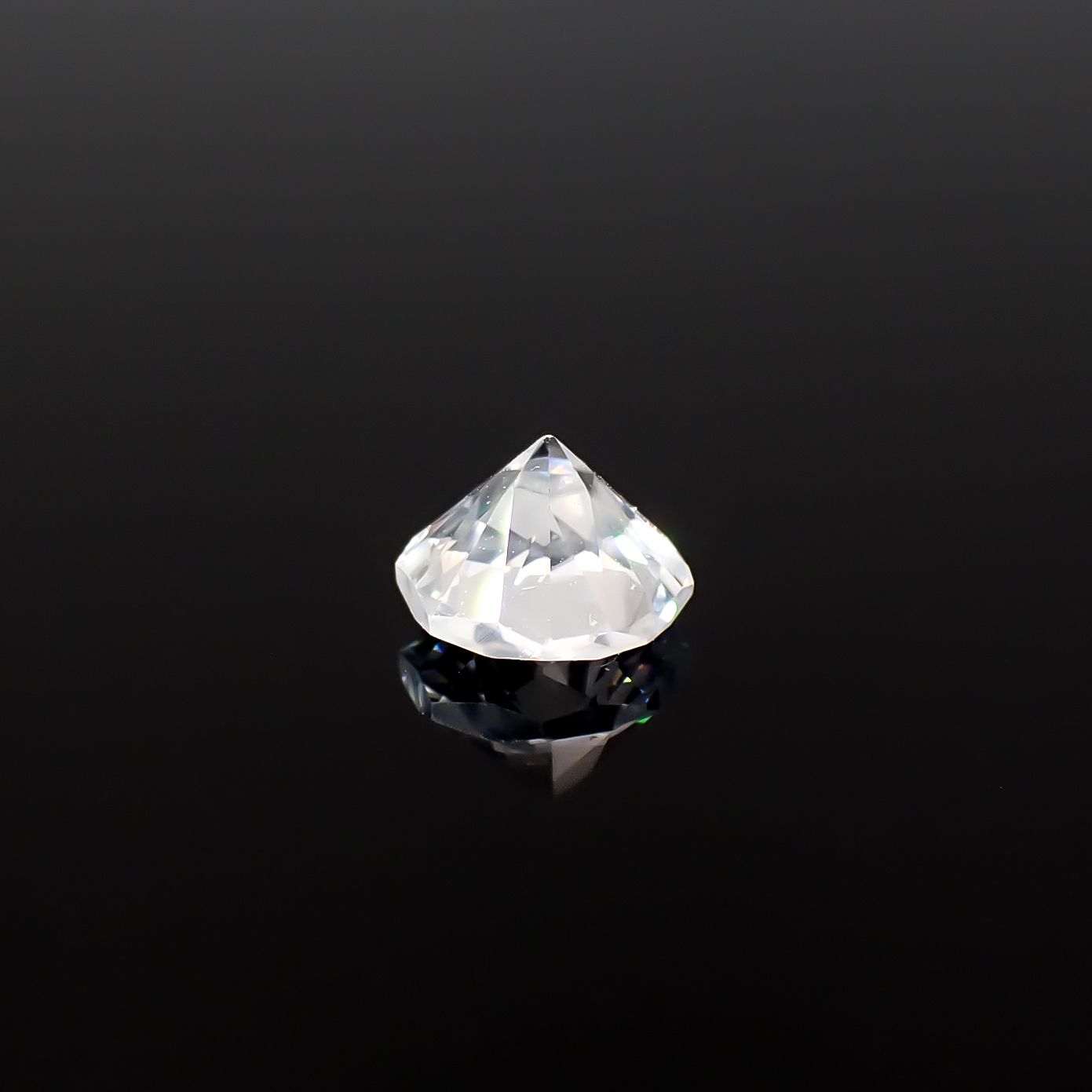 ◇オクタゴンカット◇カラーレスジルコン(宝石名ホワイト・ジルコン)スリランカ/カンボジア産 識別済 0.78ct / 4.8x4.8mm前後 [251231388]