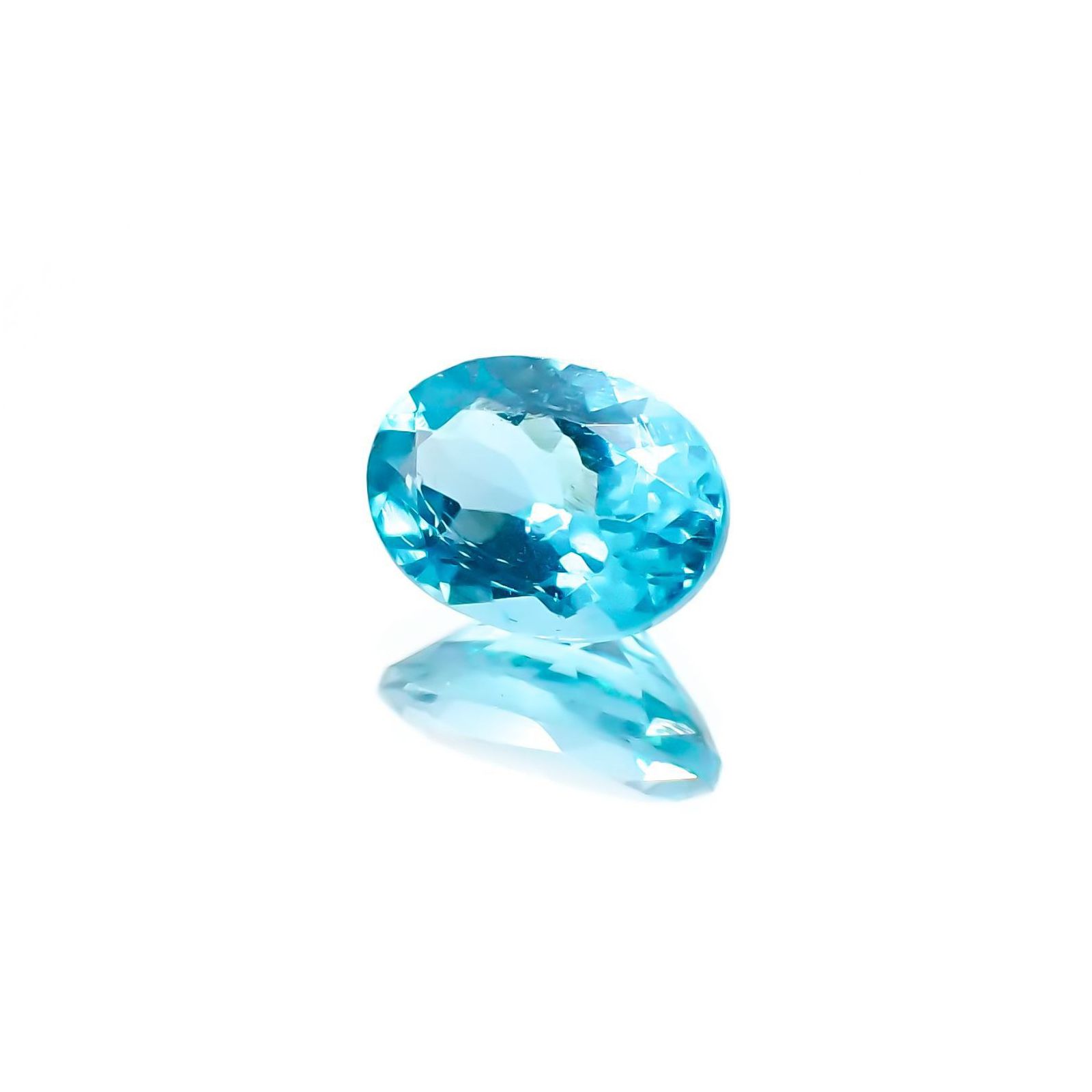 アパタイト(宝石名アパタイト)ブラジル産 識別済 0.87ct / 7.1x5.1mm前後 [251023192]