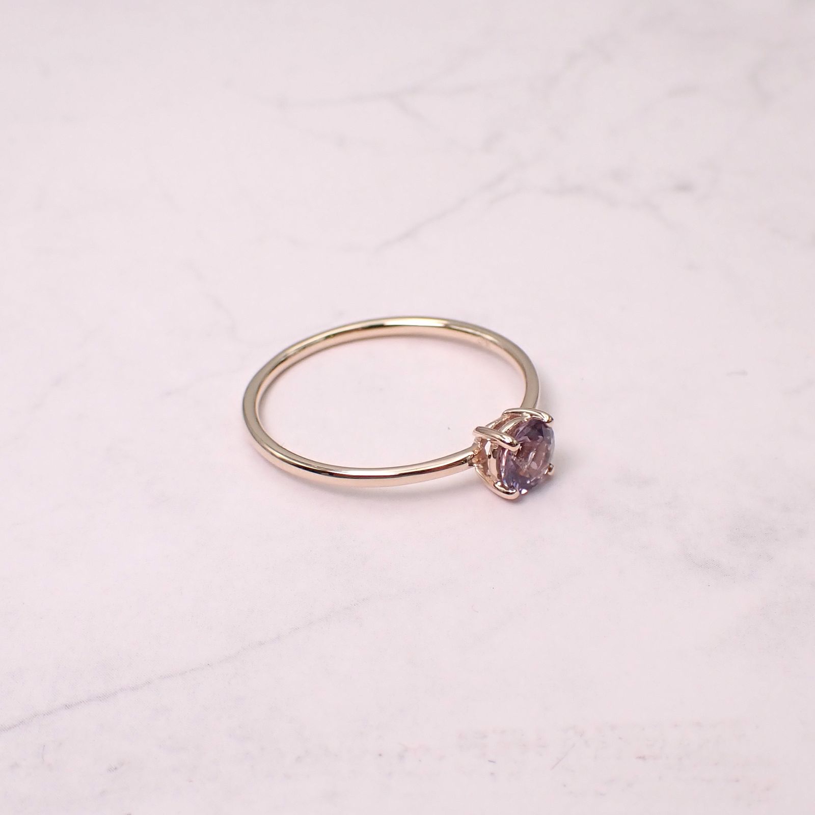 リング空枠：石留め▶ラベンダースピネル（お客様製作例）