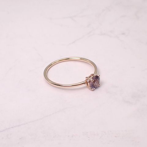 リング空枠：石留め▶ラベンダースピネル（お客様製作例）