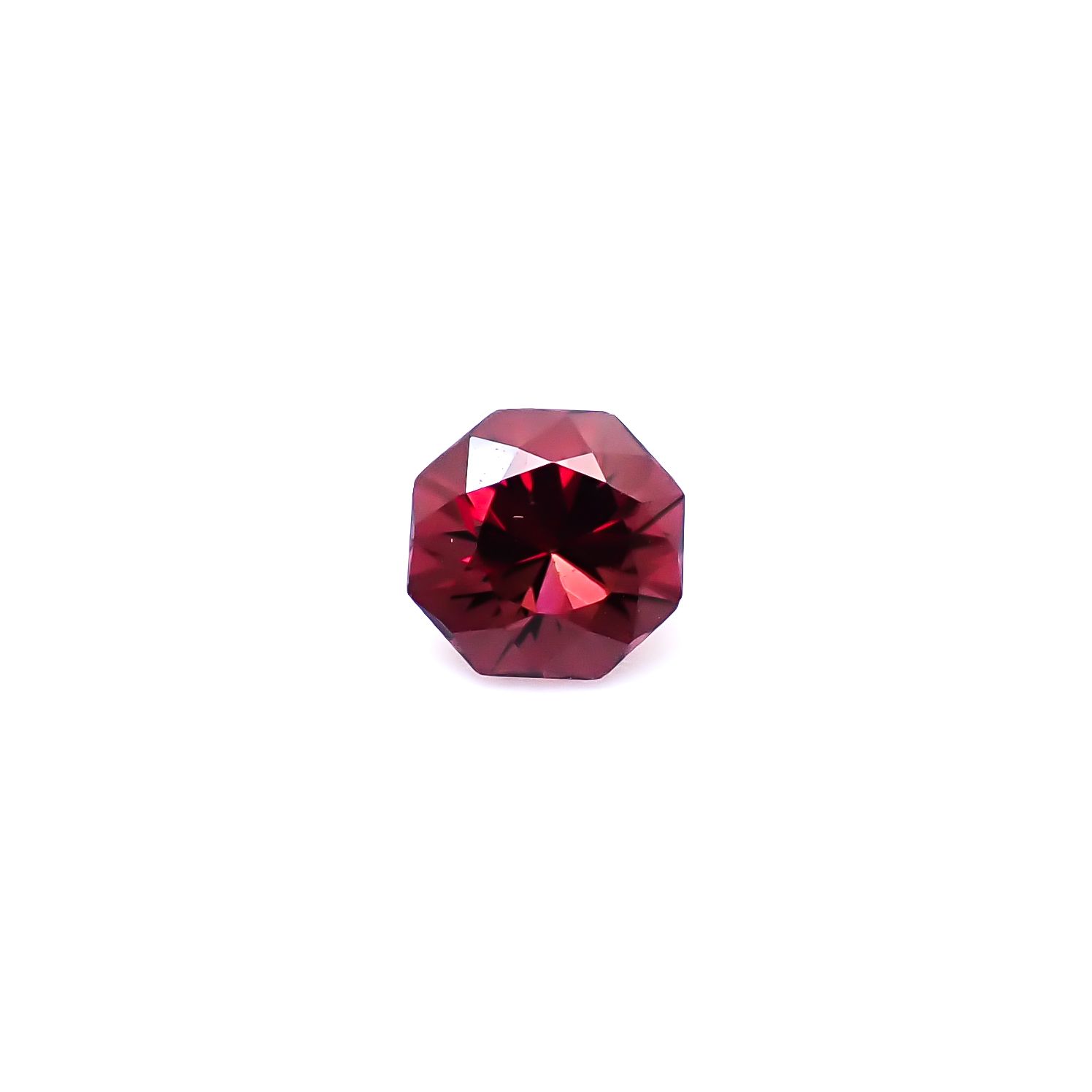 ◇オクタゴンカット◇レッドジルコン(宝石名ジルコン)スリランカ/カンボジア産 識別済 0.82ct / 5x5mm前後 [260732550]