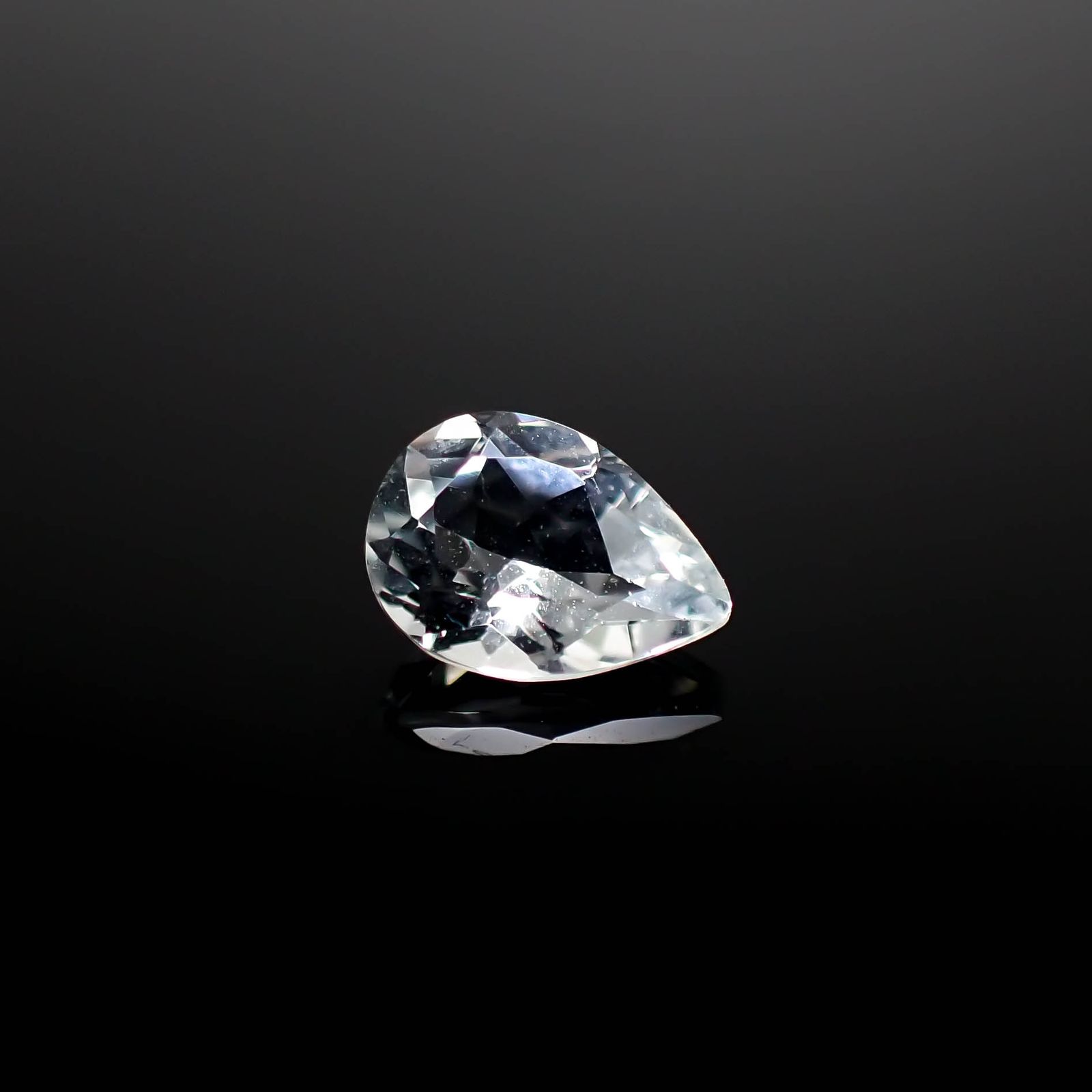 ゴッシェナイト パキスタン・ヒマラヤ産 0.58ct[240527454]7x5.1mm前後