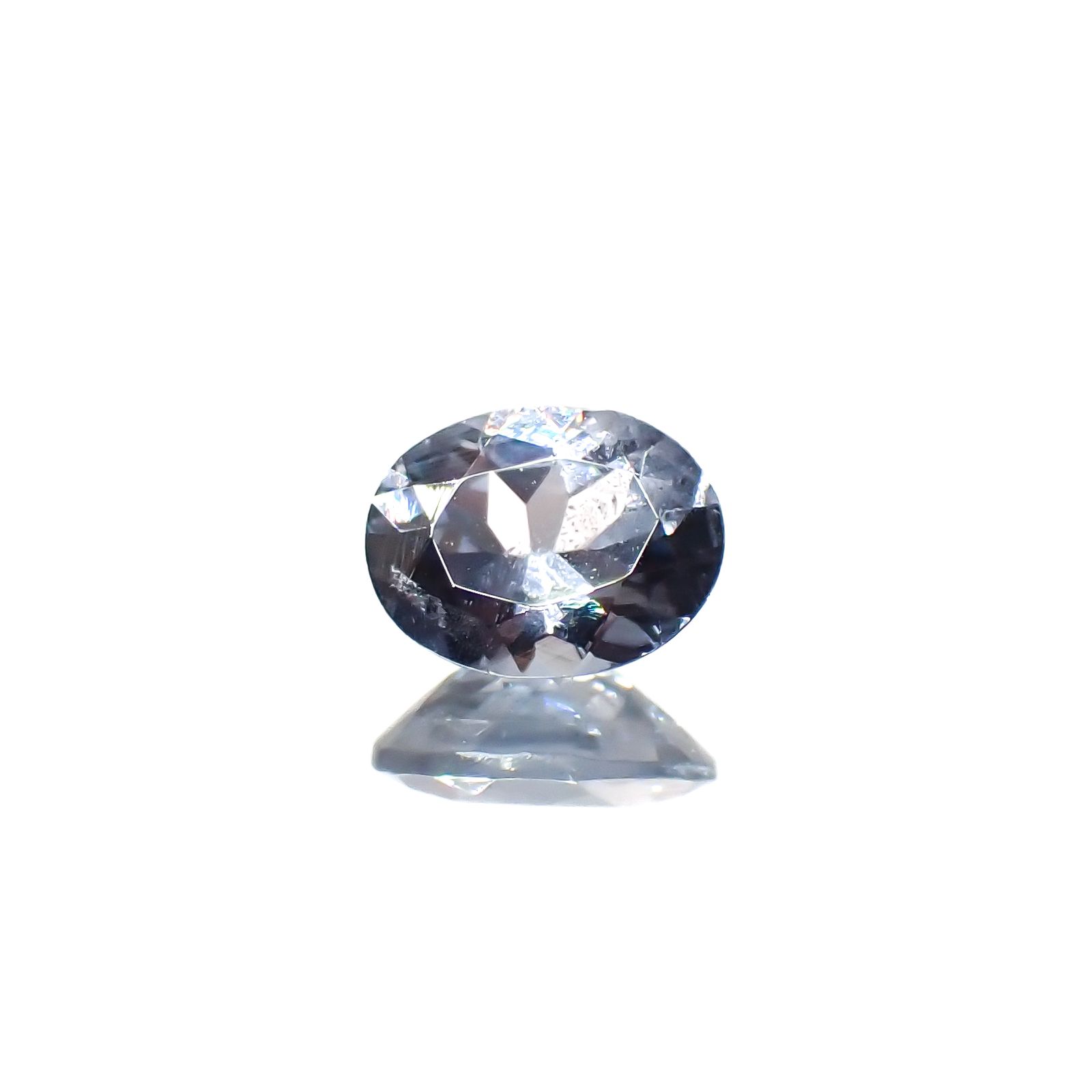 ベキリーブルーガーネット（カラーチェンジガーネット アレキタイプ） マダガスカル・ベキリー産 0.39ct[230923548]5.1x3.9mm前後