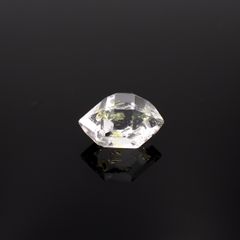 オイルインクォーツ原石 パキスタン産 5.19ct / 13.4x8.9mm前後 [231224717]